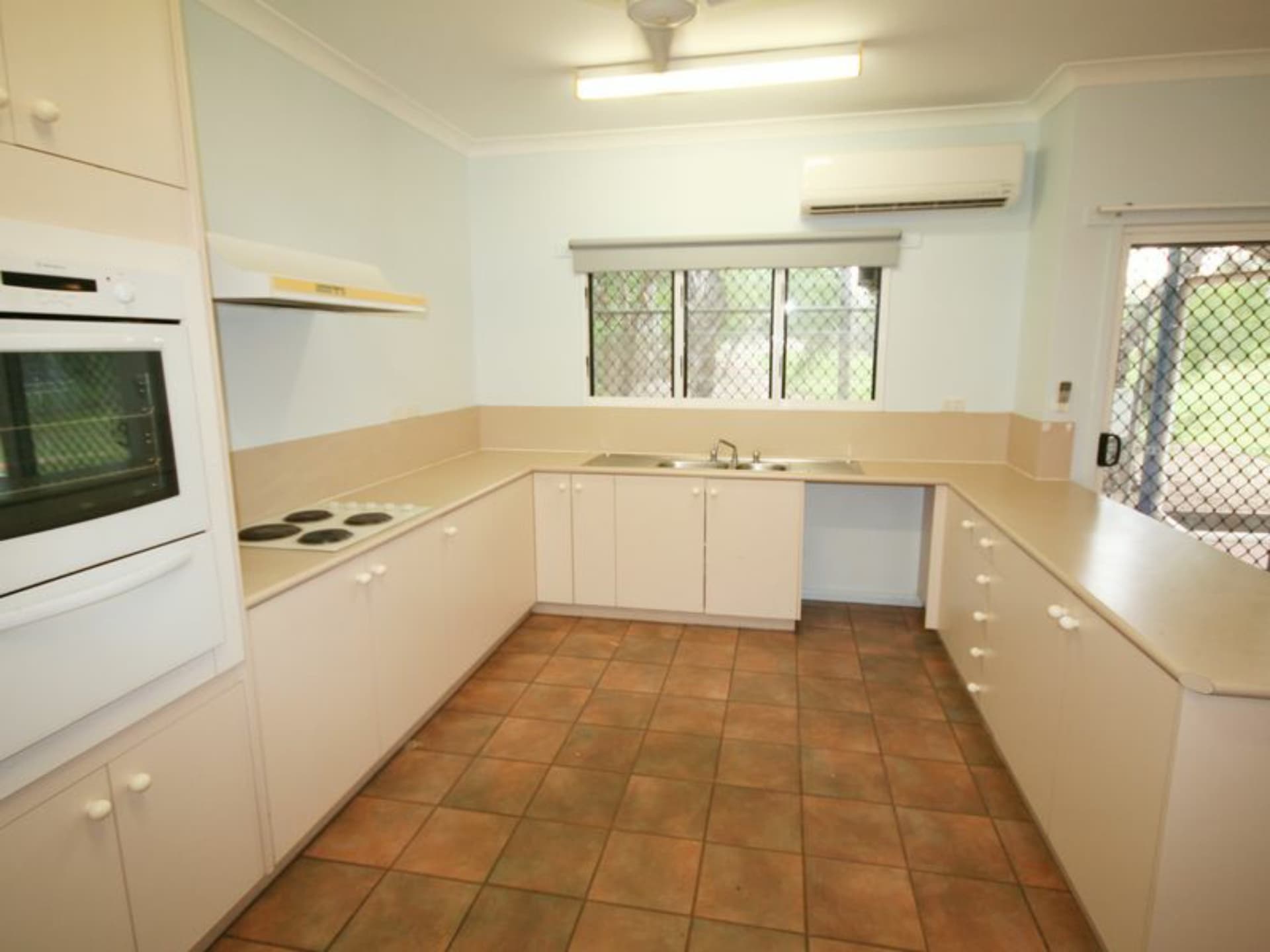 25 Glencoe Court, Katherine, Katherine - Thumbnail 6