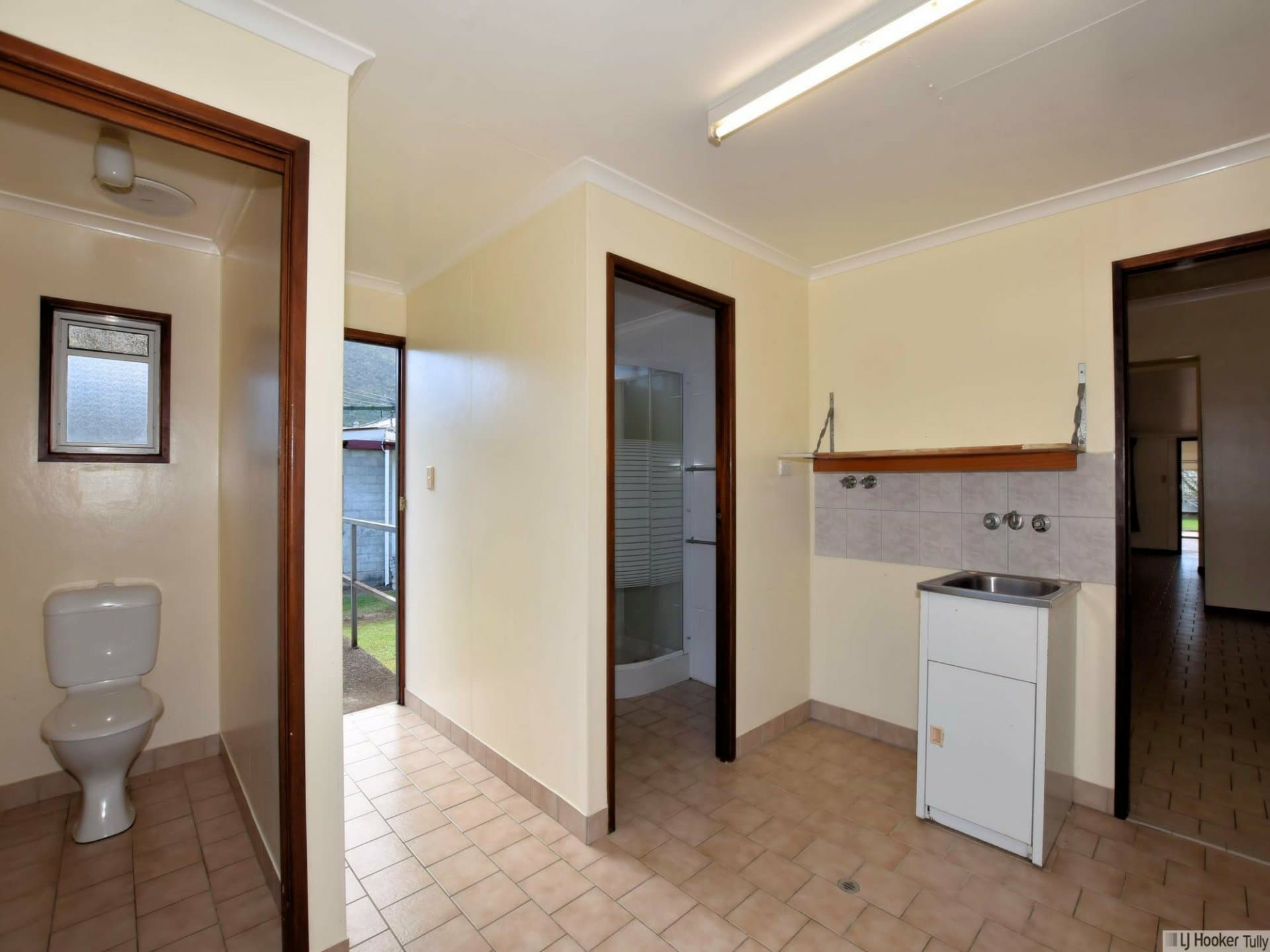 27 Trower Street, Tully, Tully - Thumbnail 3
