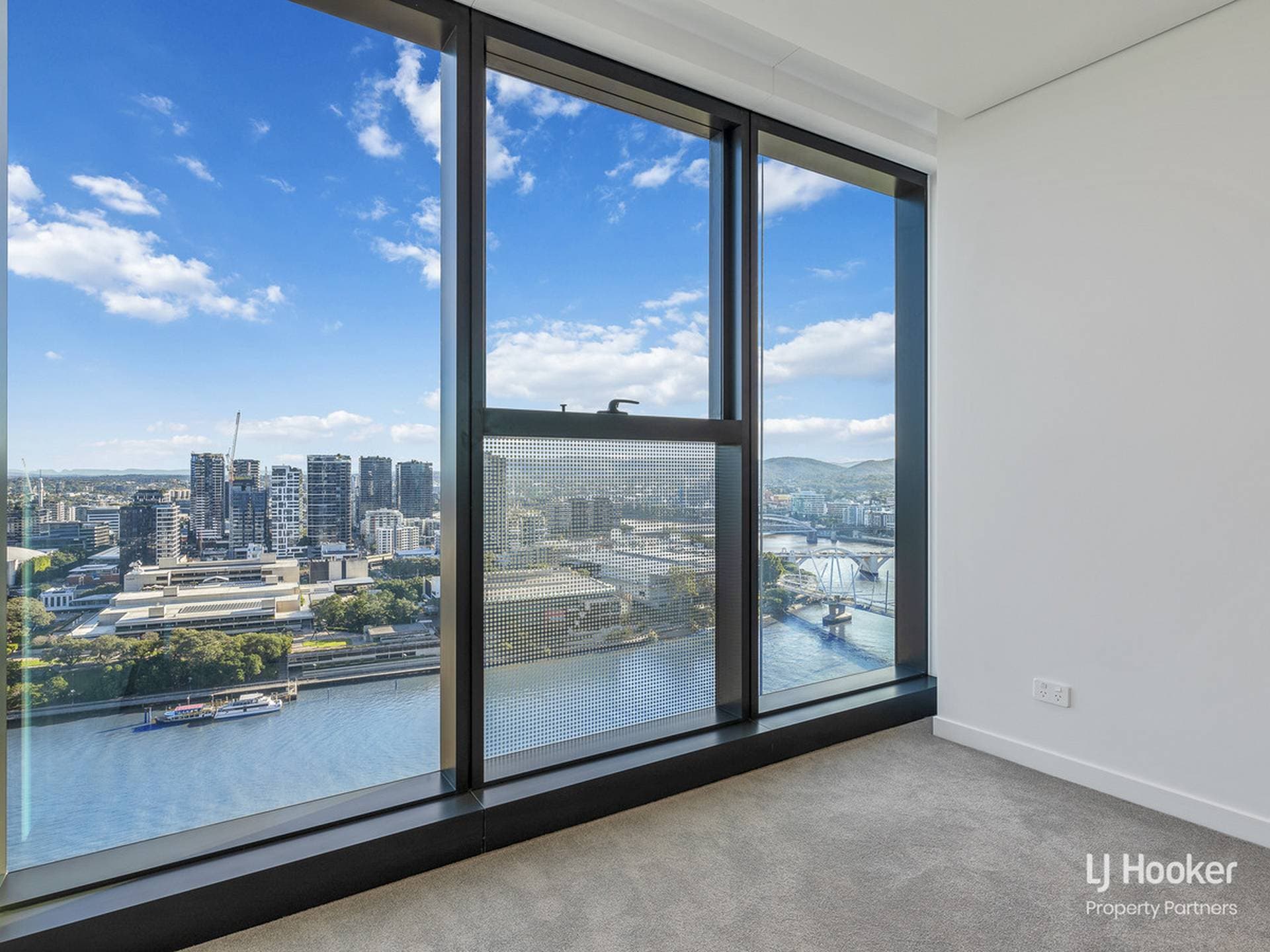 2303/8 Adelaide Street, Brisbane City, Brisbane City - Thumbnail 5