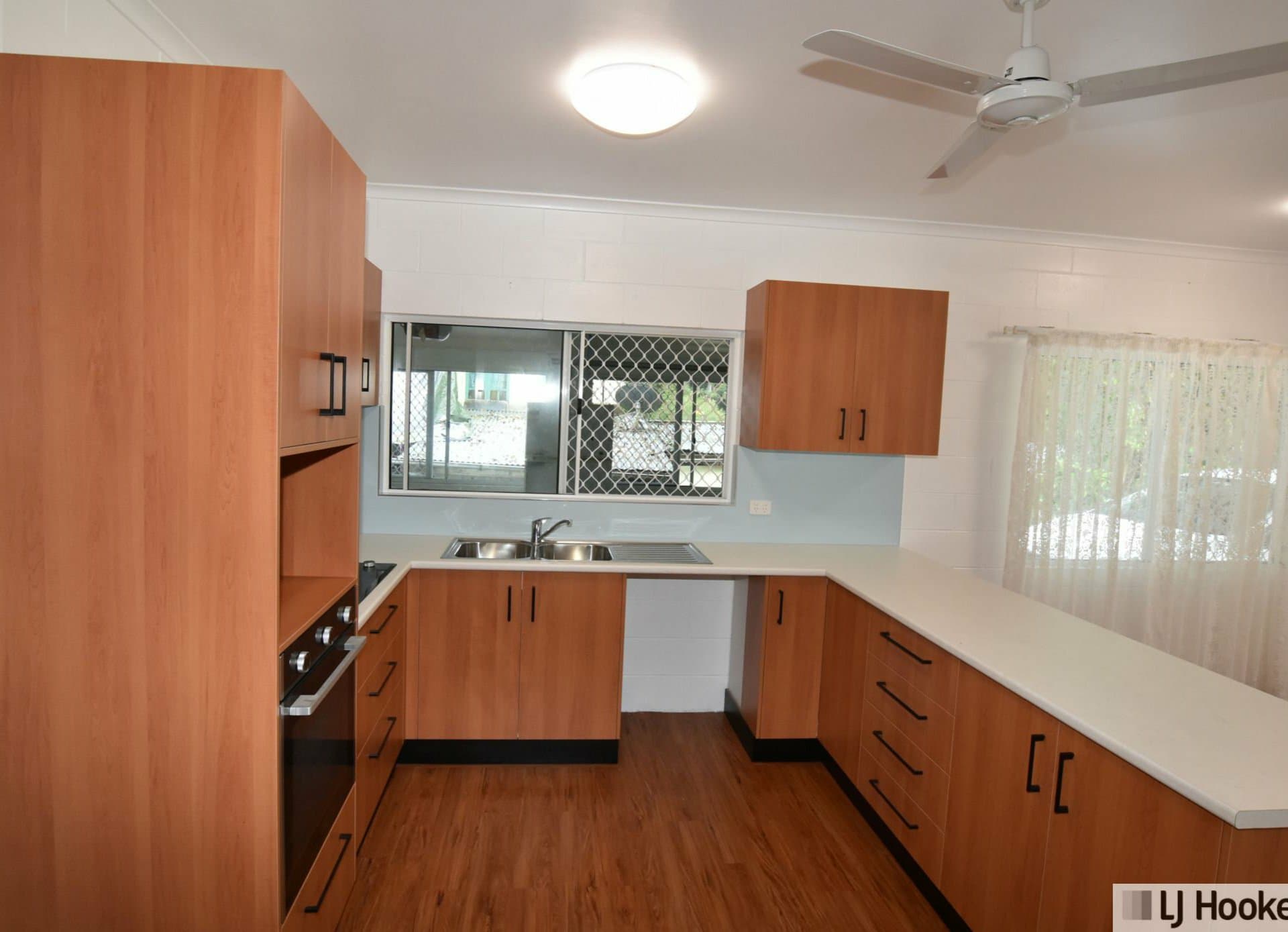 32 Mcquillen Street, Tully, Tully - Thumbnail 6