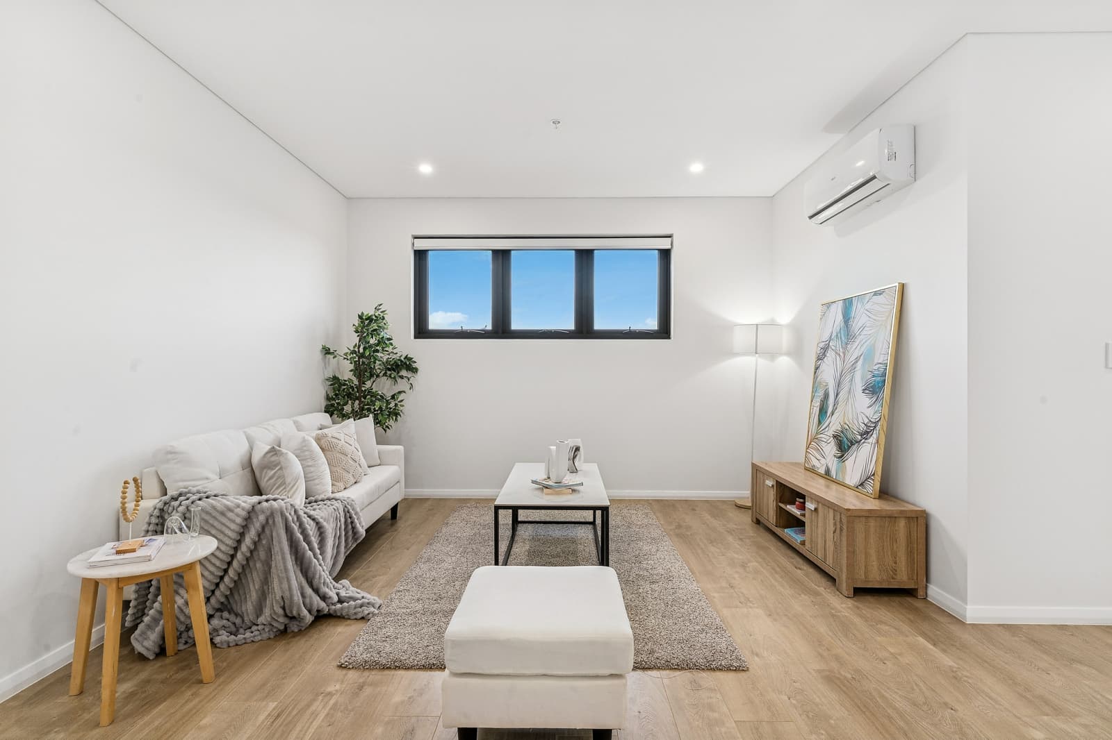 310/225 Hume Highway,Greenacre, Greenacre - Thumbnail 2