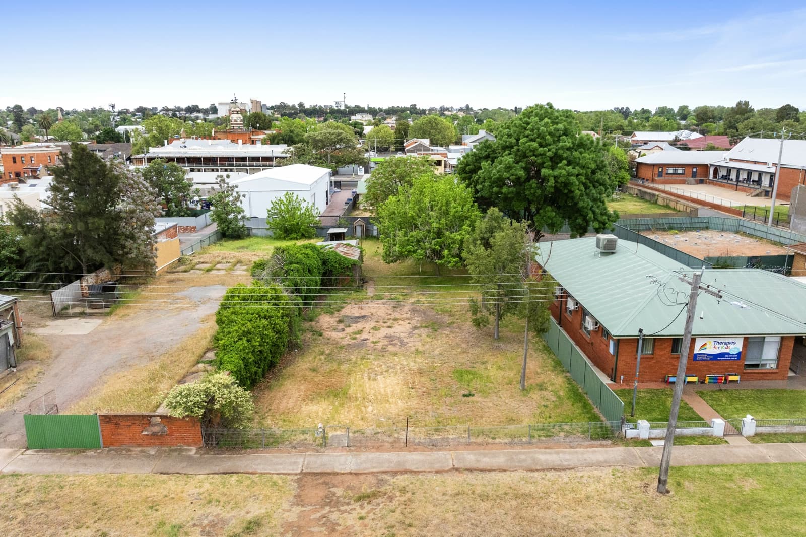 93 Larmer Street,Narrandera, Narrandera - Thumbnail 2