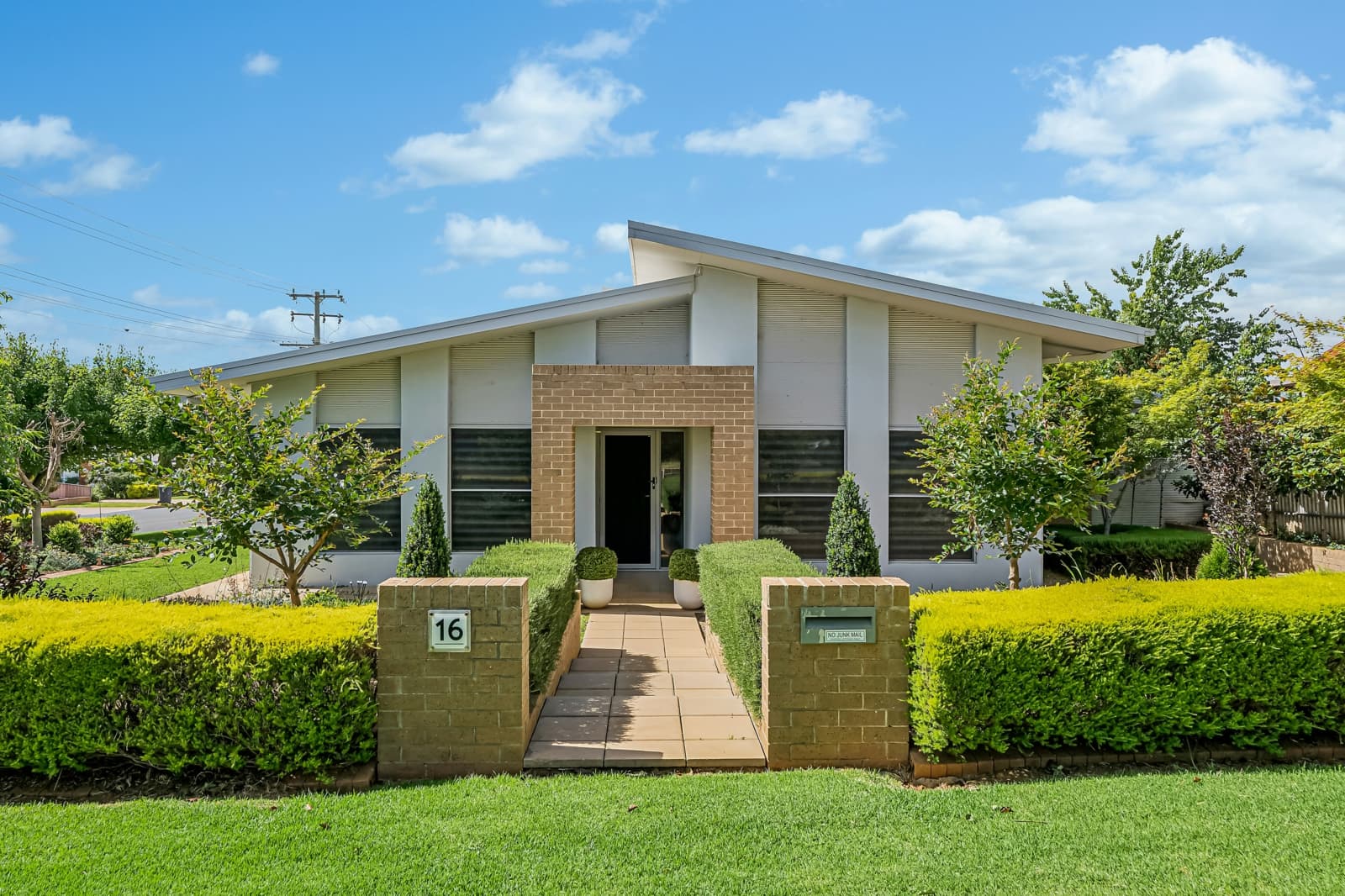 16 James Street,Temora, Temora - Image 1