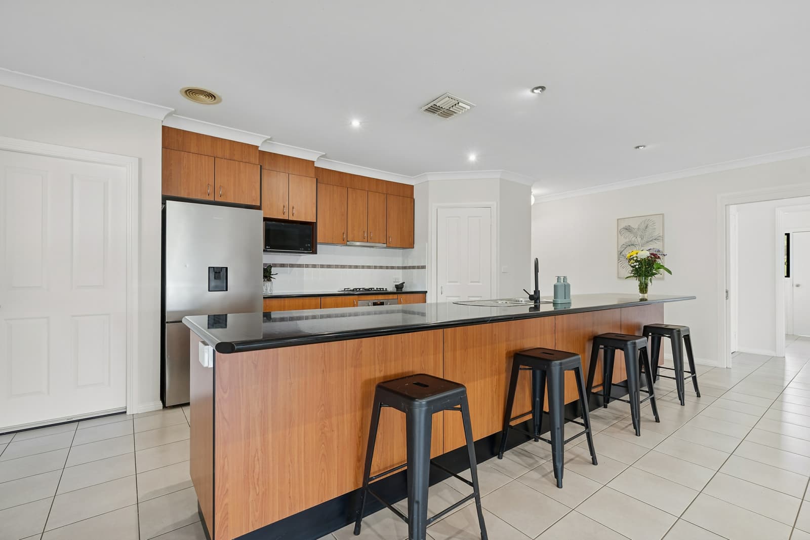 16 Karawatha Drive,Narrandera, Narrandera - Thumbnail 4
