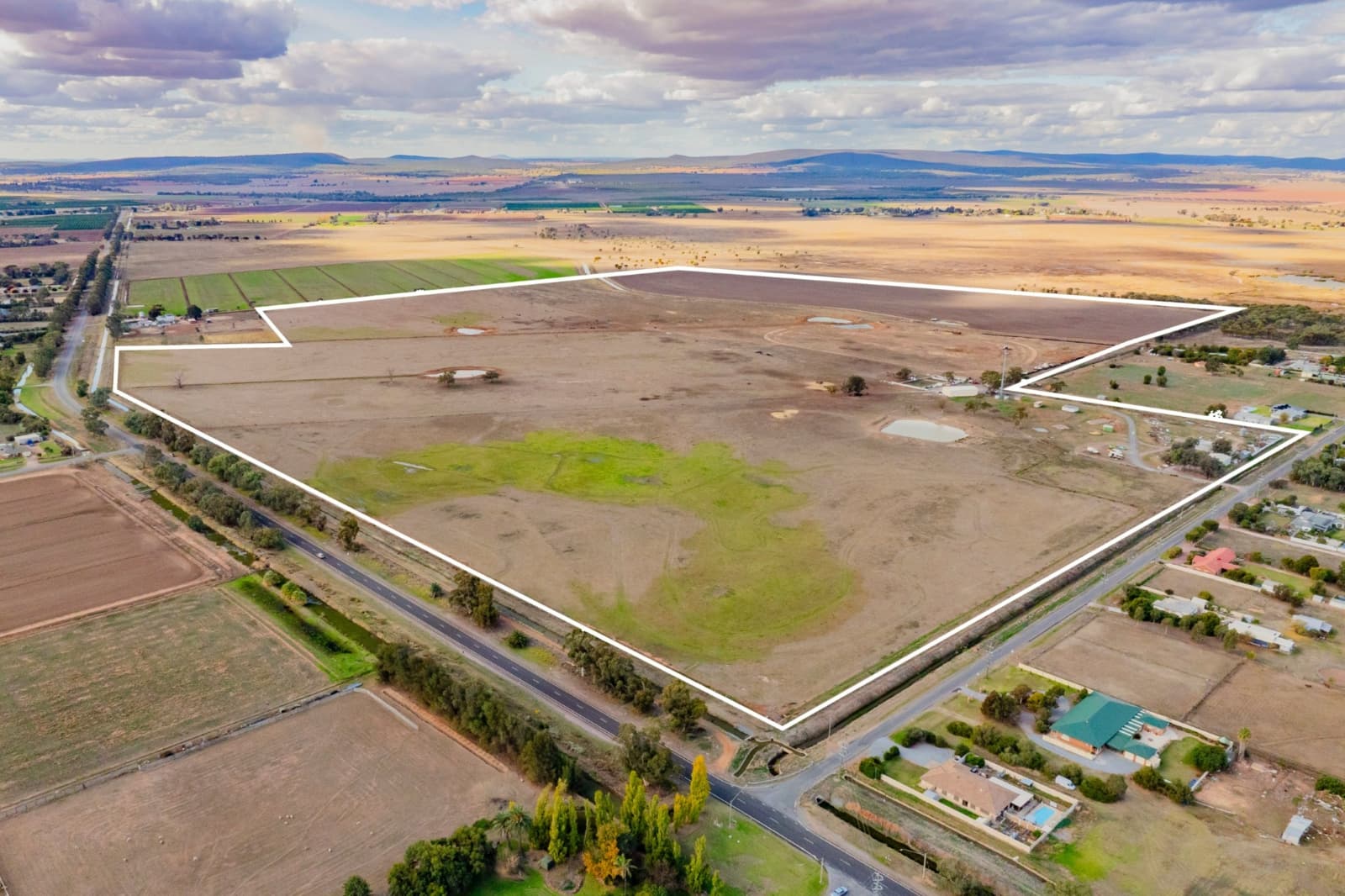 420 Petersham Road,Leeton, Leeton - Image 1