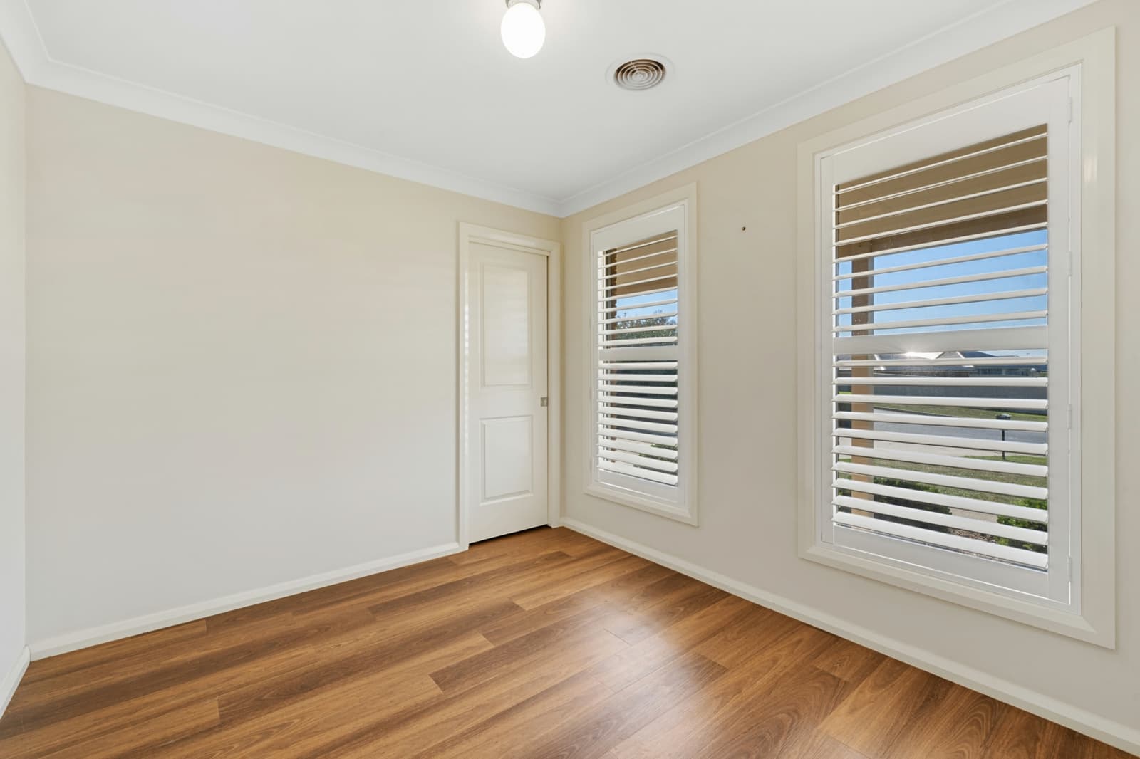 31 Pippin Way,Orange, Orange - Thumbnail 5