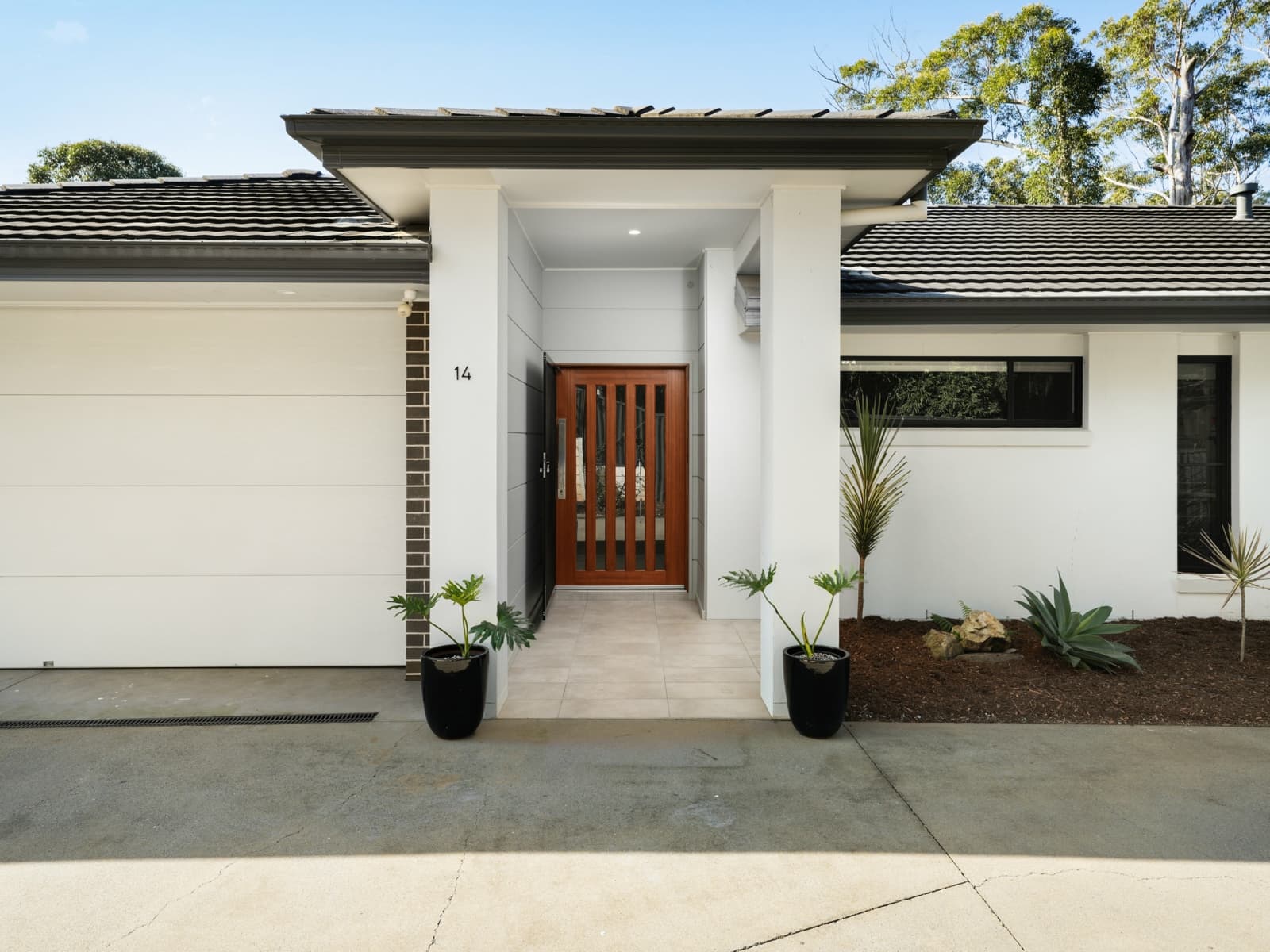 14 Moonlight Crescent,Coffs Harbour, Coffs Harbour - Thumbnail 2