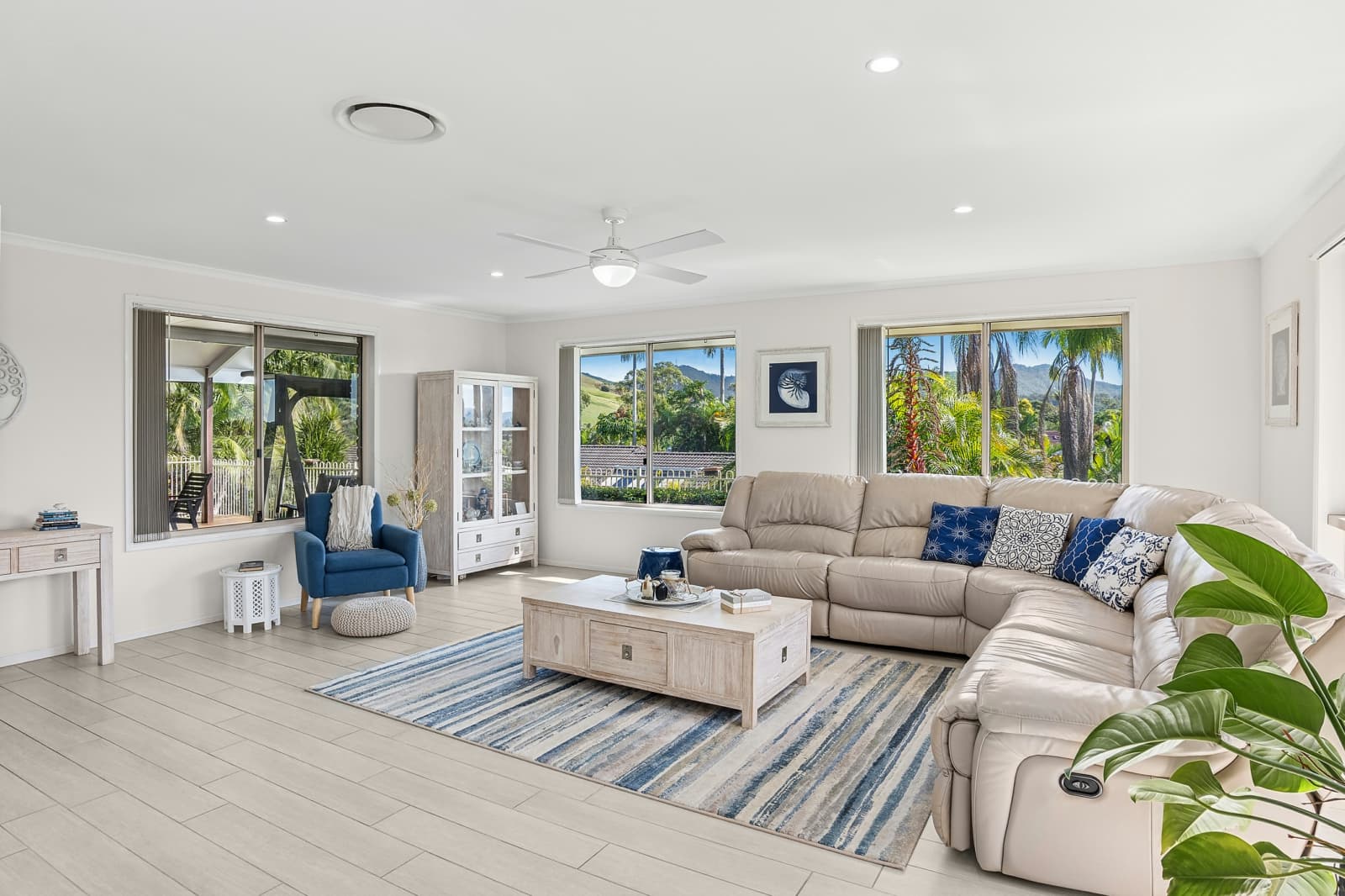 8 Sea Breeze Place,Boambee East, Boambee East - Thumbnail 2