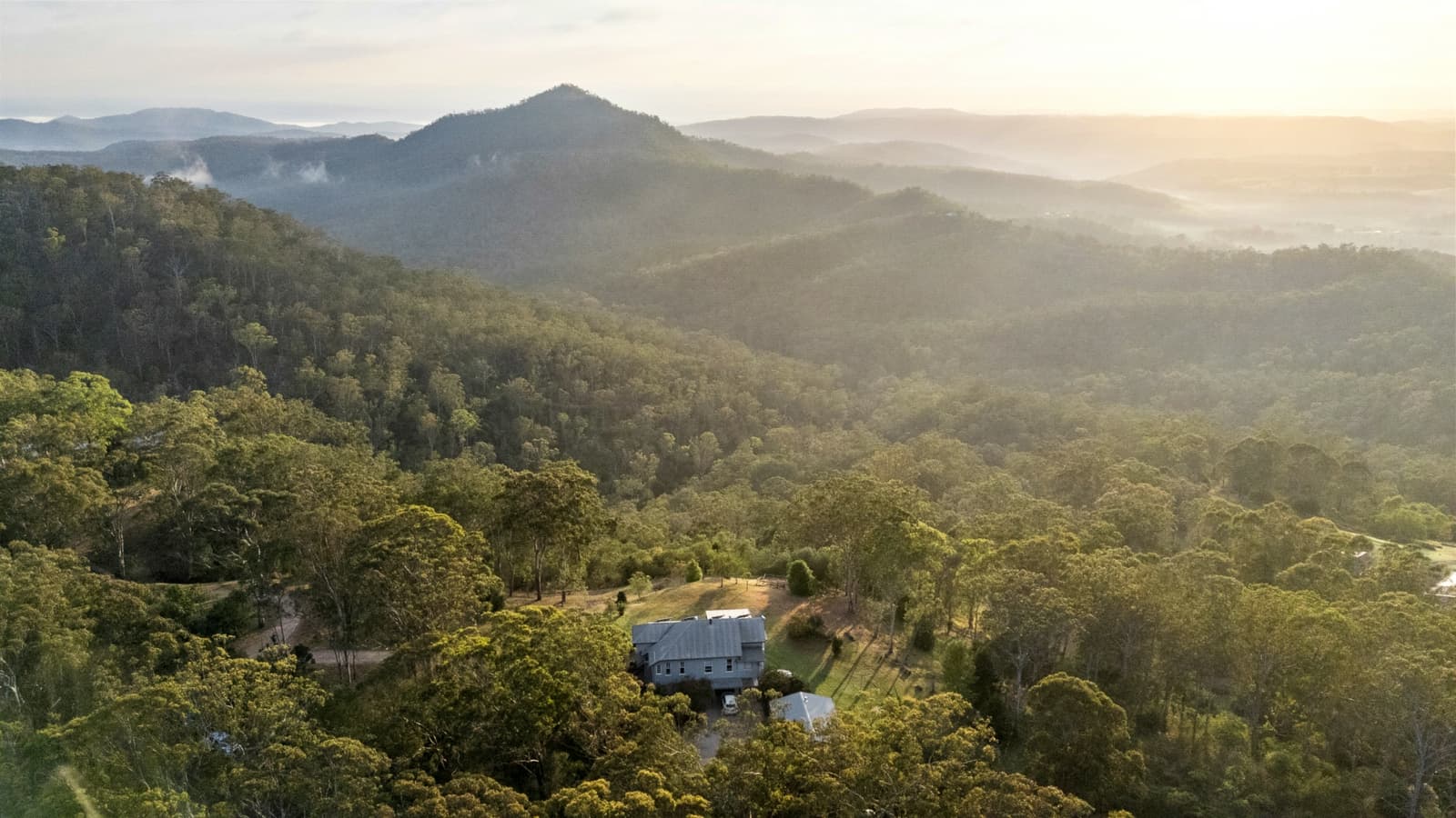712 Rockmount Road,Preston, Preston - Image 1
