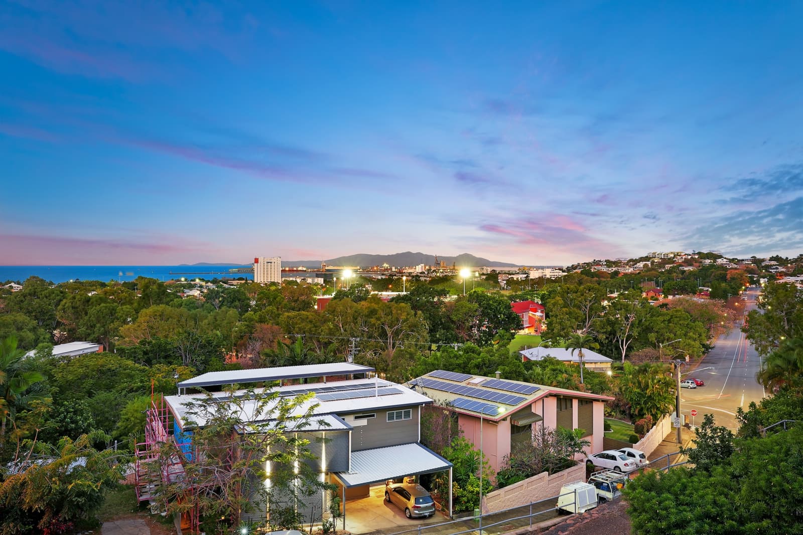 6 Yarrawonga Drive,Castle Hill, Castle Hill - Thumbnail 2