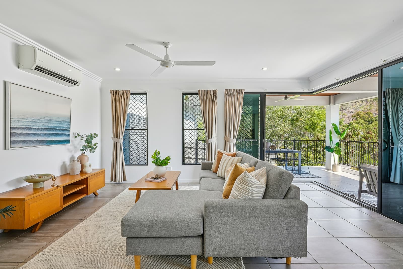 71 Yarrawonga Drive,Castle Hill, Castle Hill - Thumbnail 2