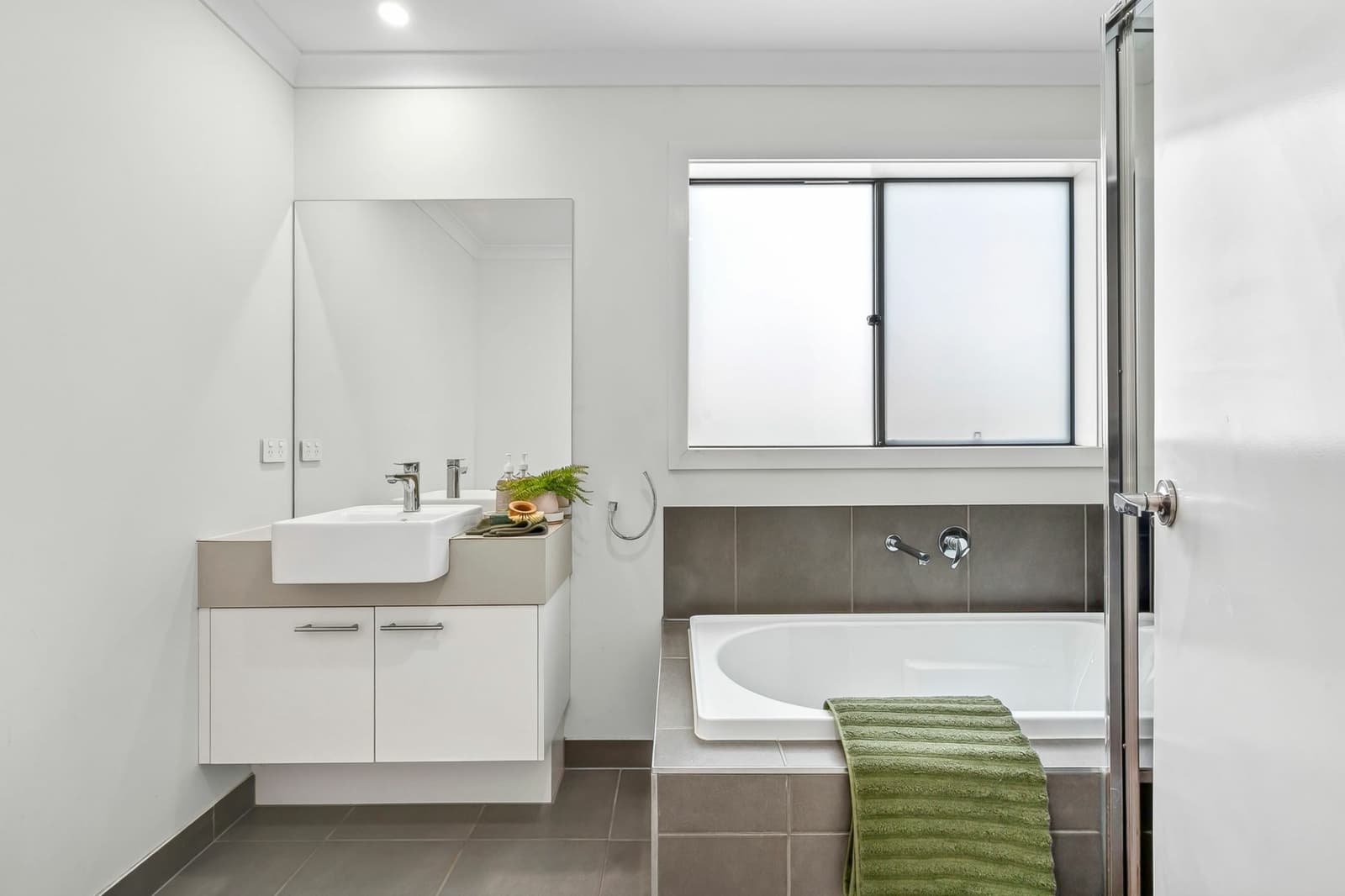 40A Shannahan Drive,Bell Park, Bell Park - Thumbnail 5