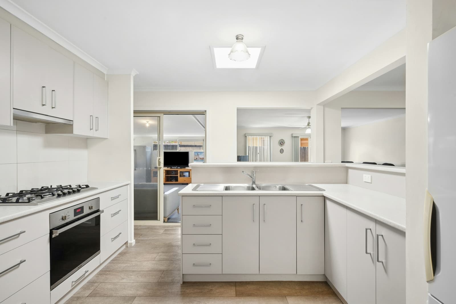 3 Almana Street,Bell Park, Bell Park - Thumbnail 3