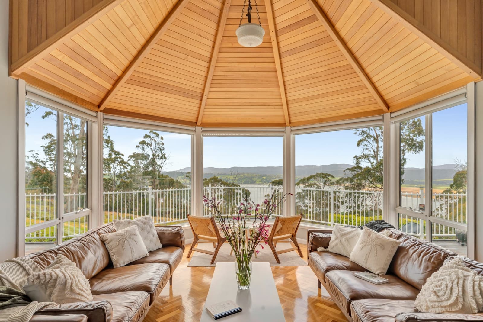 3 Pine Tree Avenue,Grindelwald, Grindelwald - Image 1