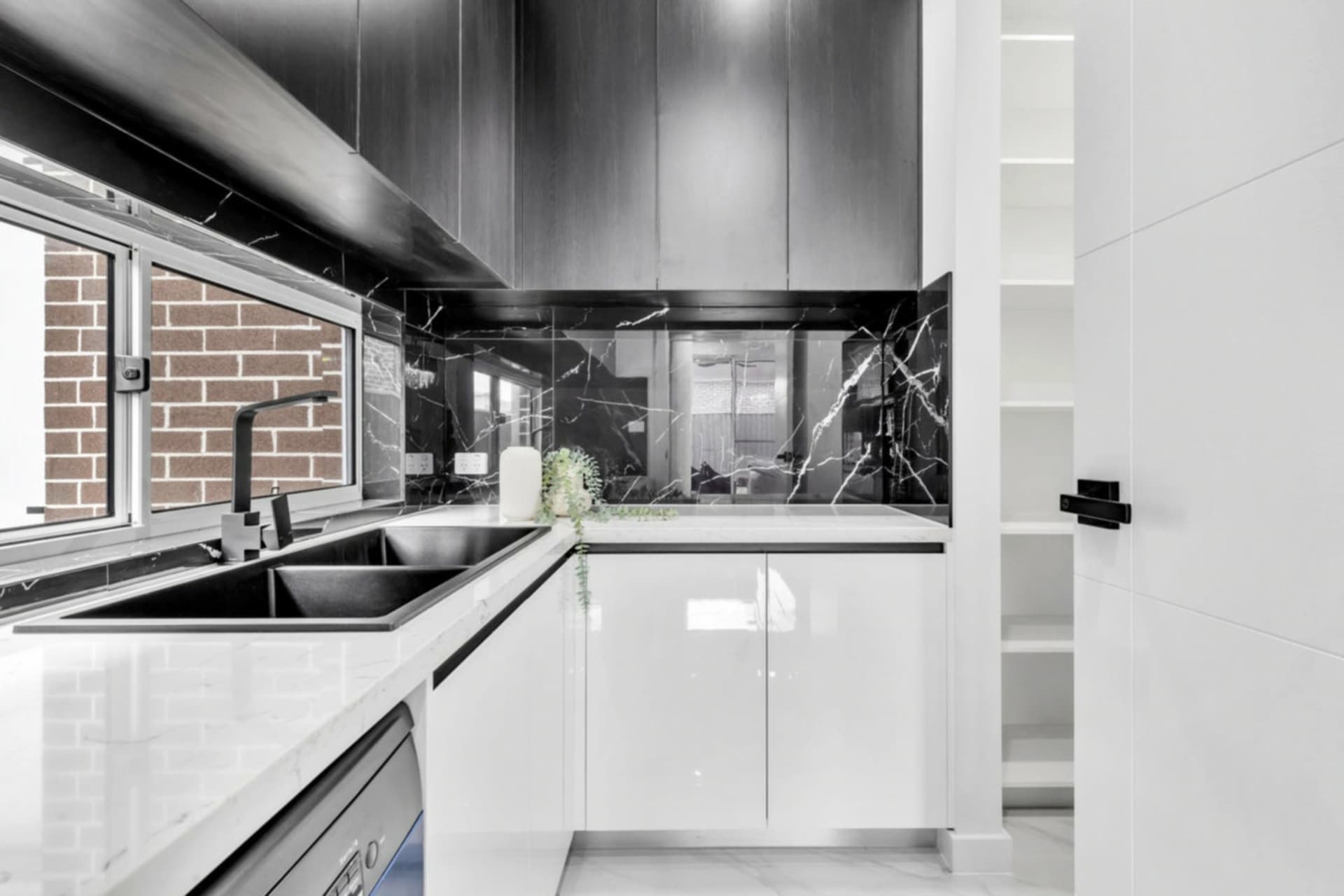 30 Pecan Crescent (Grantham Farm), Riverstone, Riverstone - Thumbnail 4