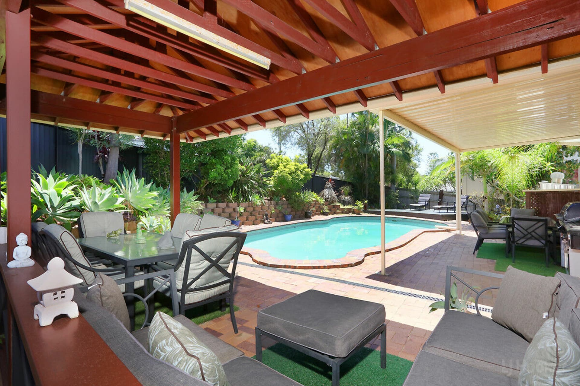 1 Jilpangi Crescent, Ashmore, Ashmore - Thumbnail 2