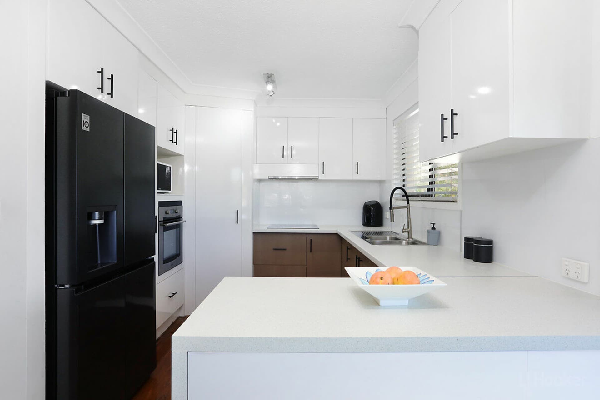 1 Jilpangi Crescent, Ashmore, Ashmore - Thumbnail 5