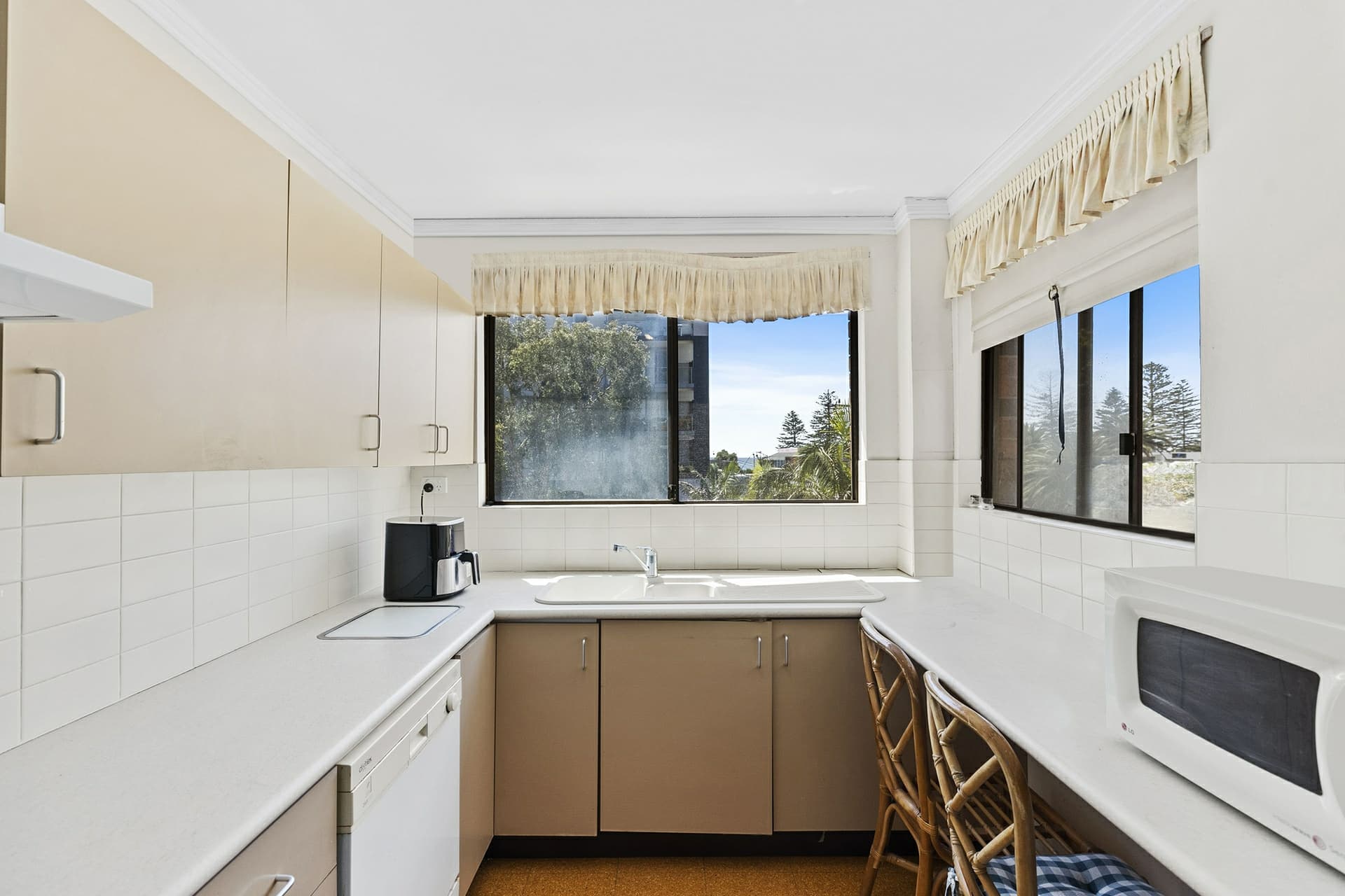 5/13 Campbell Crescent, Terrigal, Terrigal - Thumbnail 3