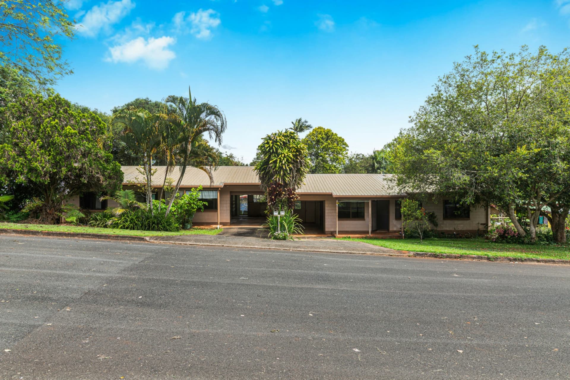 1-2 Crown Close, Malanda, Malanda - Image 1