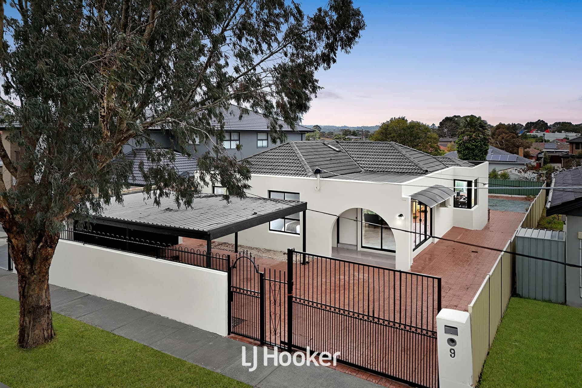 9 Woodlee Street, Dandenong, Dandenong - Thumbnail 2