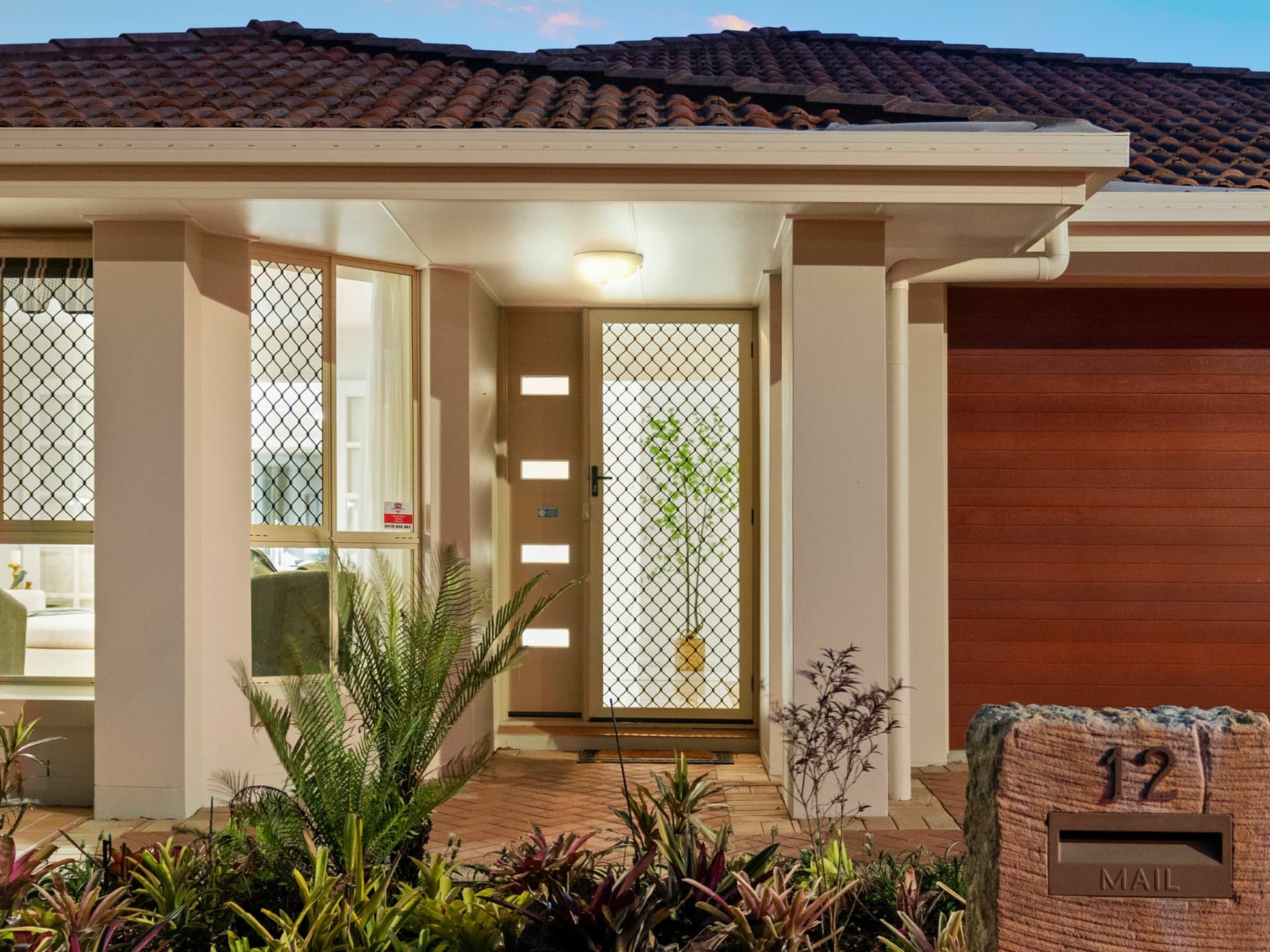 12 Semper Place, Calamvale, Calamvale - Image 1
