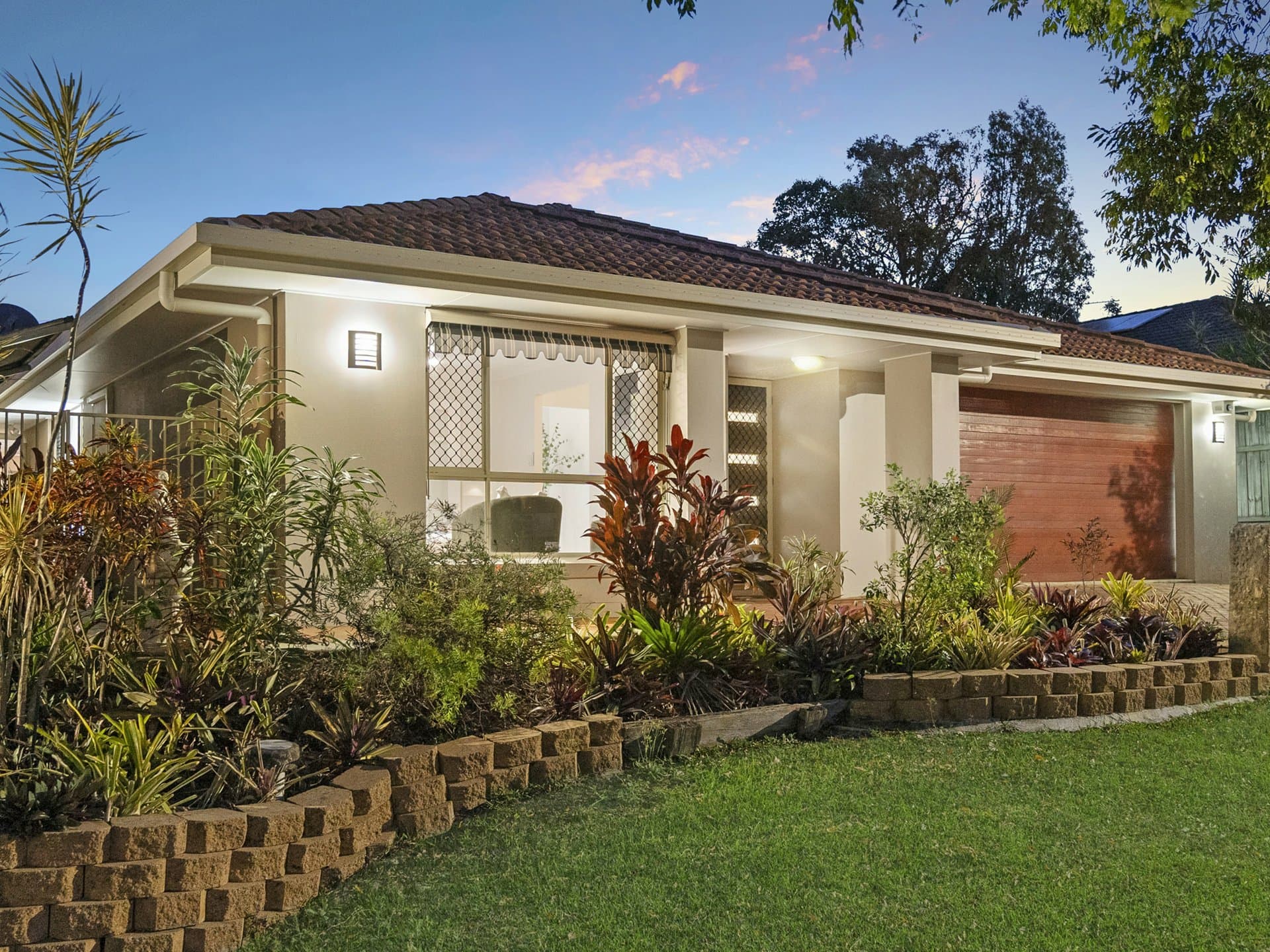 12 Semper Place, Calamvale, Calamvale - Thumbnail 2