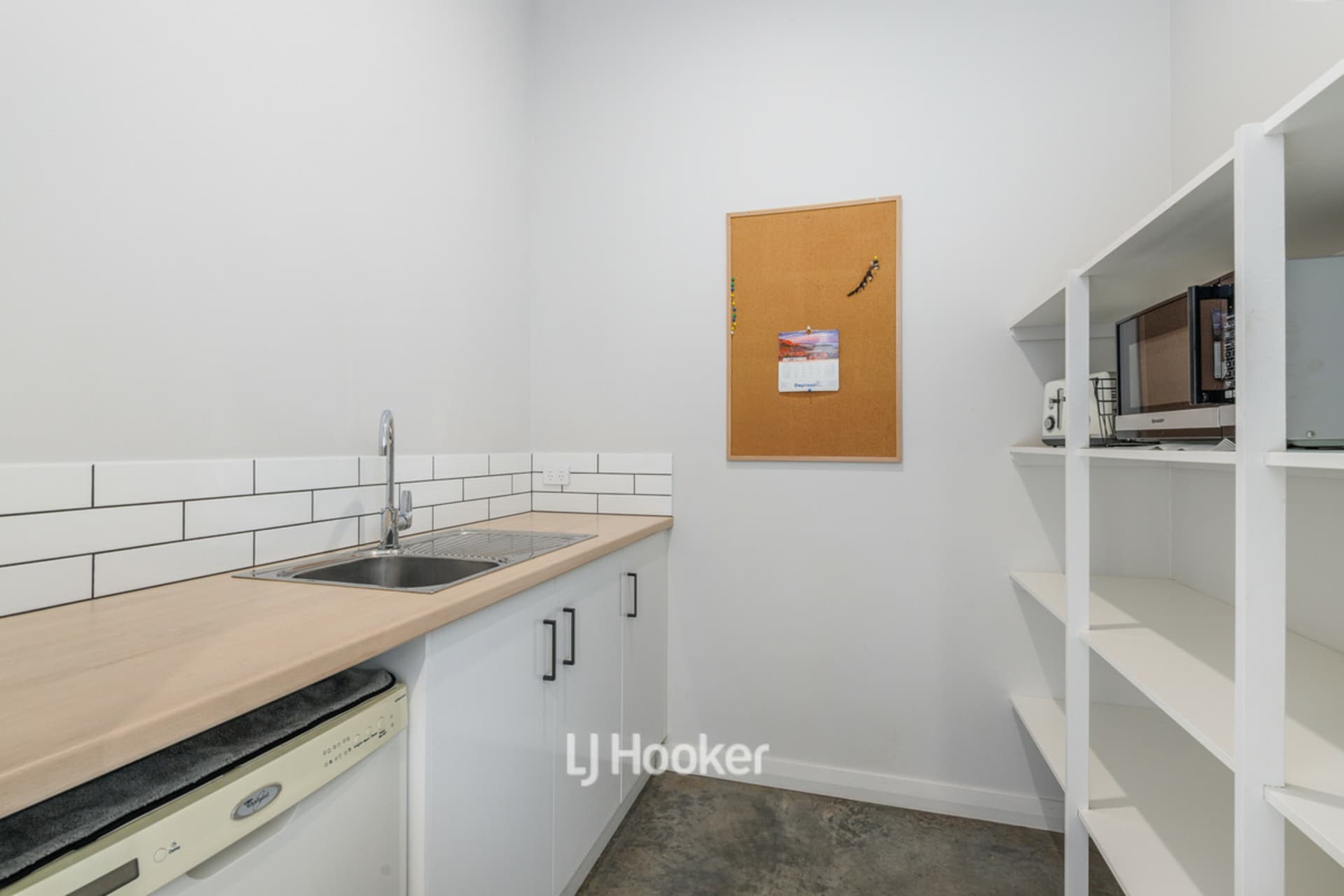 11 Ducane Road, Gelorup, Gelorup - Thumbnail 4