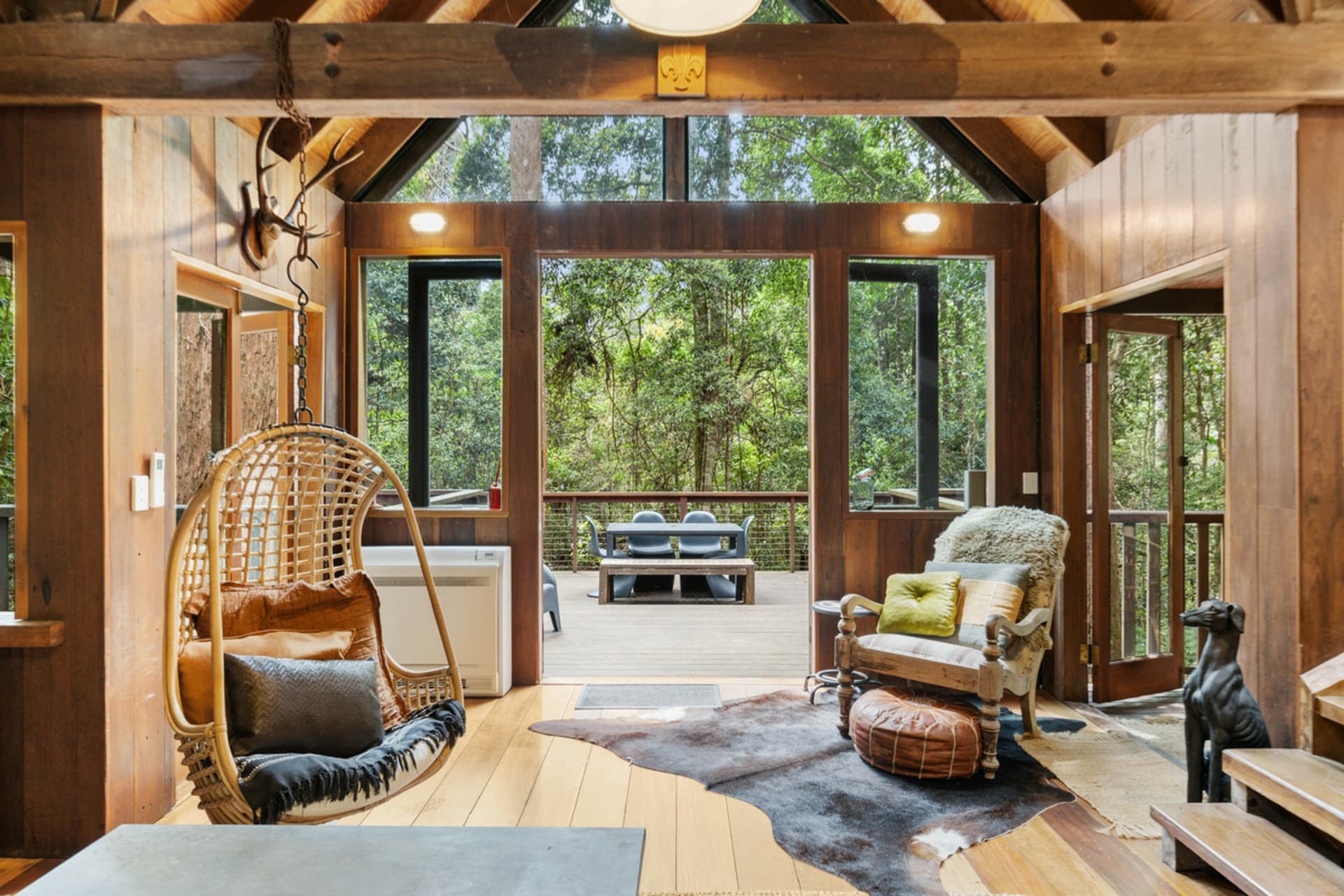 12 Wattle Grove, Springbrook, Springbrook - Thumbnail 2