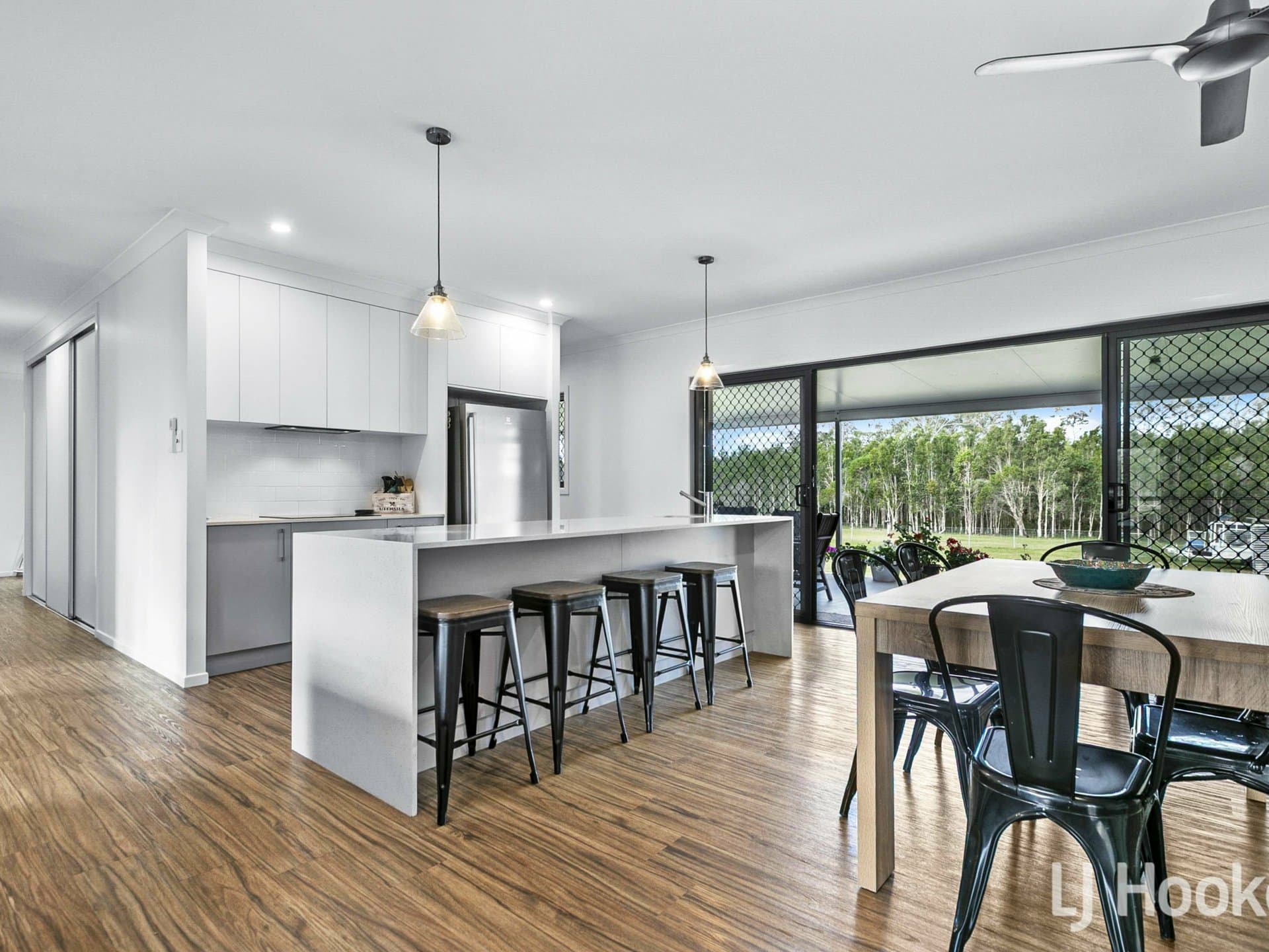 10 Jilgarree Place, Oakhurst, Oakhurst - Thumbnail 3
