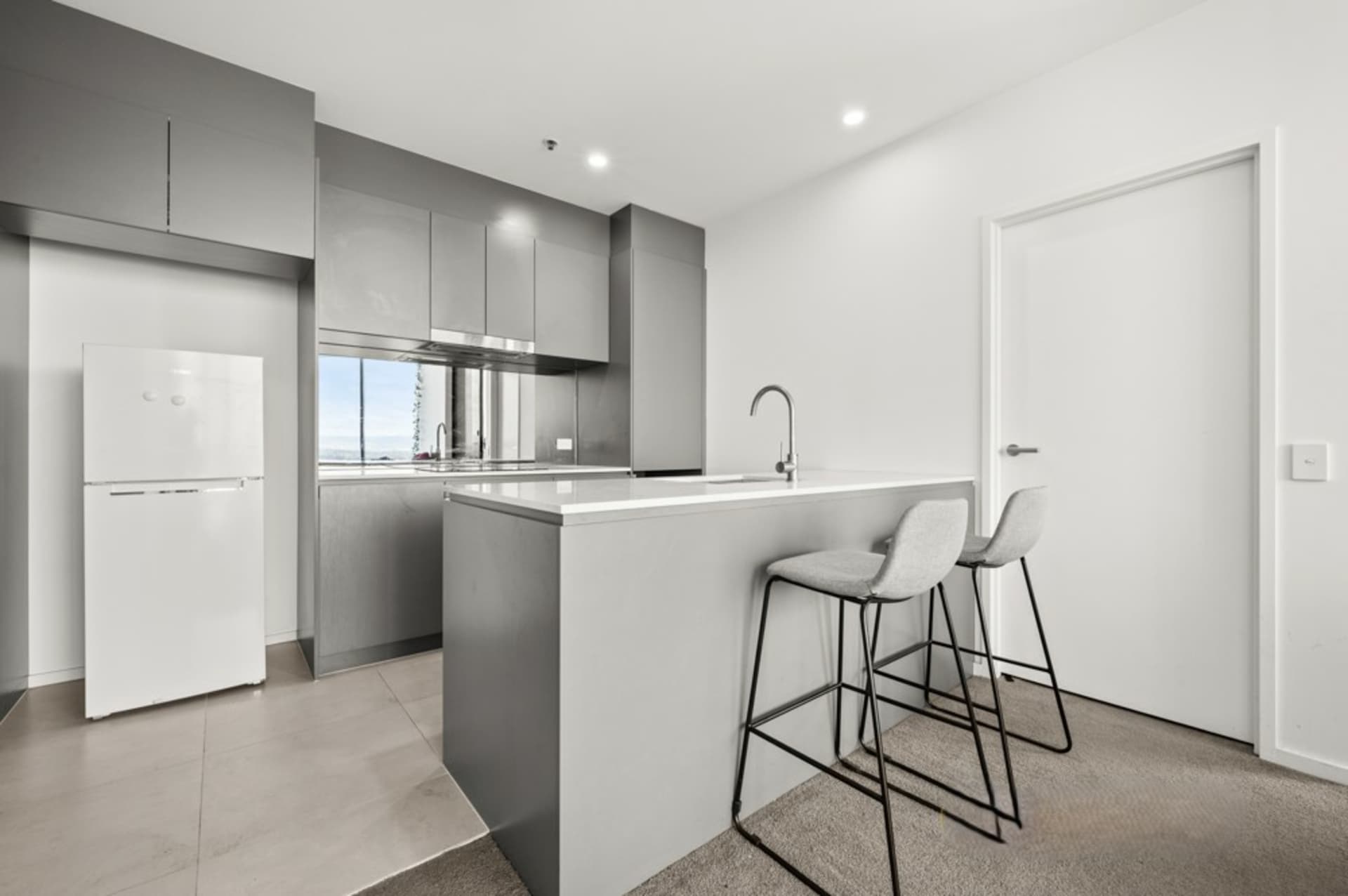 Door 2214/Unit 516/3 Grazier Lane, Belconnen, Belconnen - Thumbnail 5