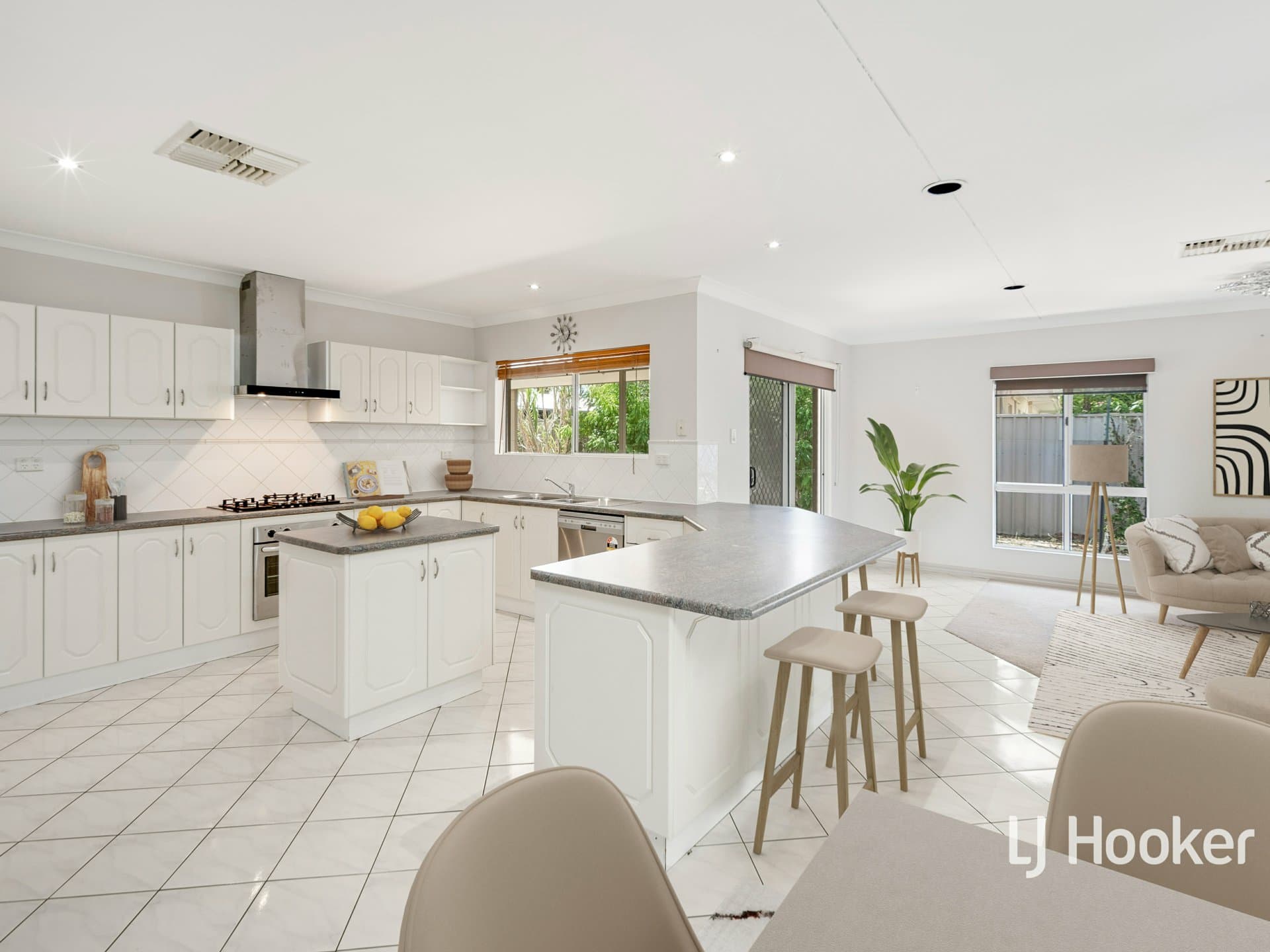 3 Coppock Court, Desert Springs, Desert Springs - Thumbnail 6