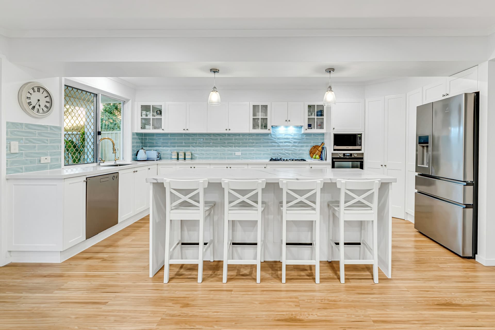 33 Lochinvar Court, Ashmore, Ashmore - Thumbnail 3