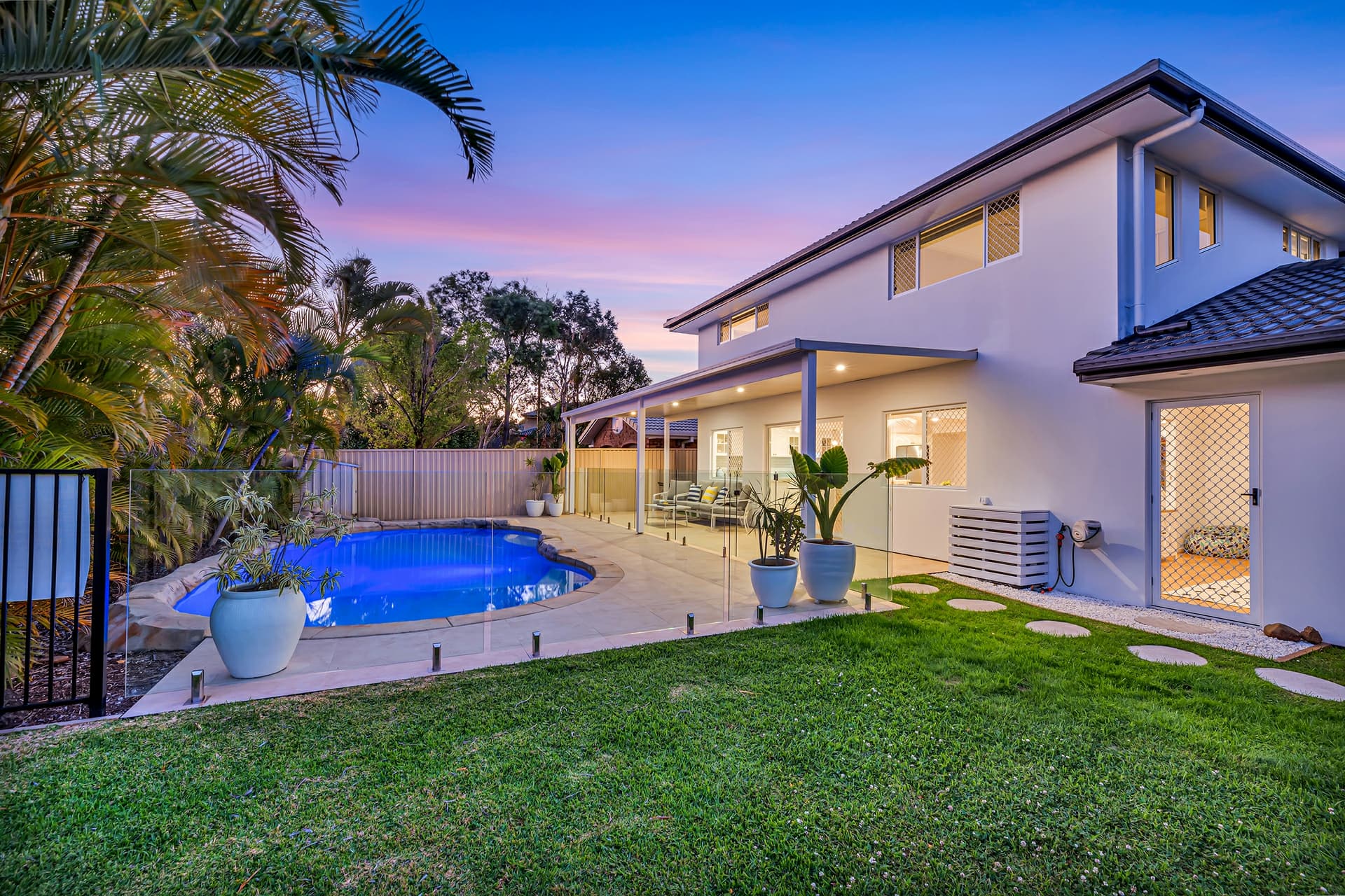 33 Lochinvar Court, Ashmore, Ashmore - Thumbnail 8