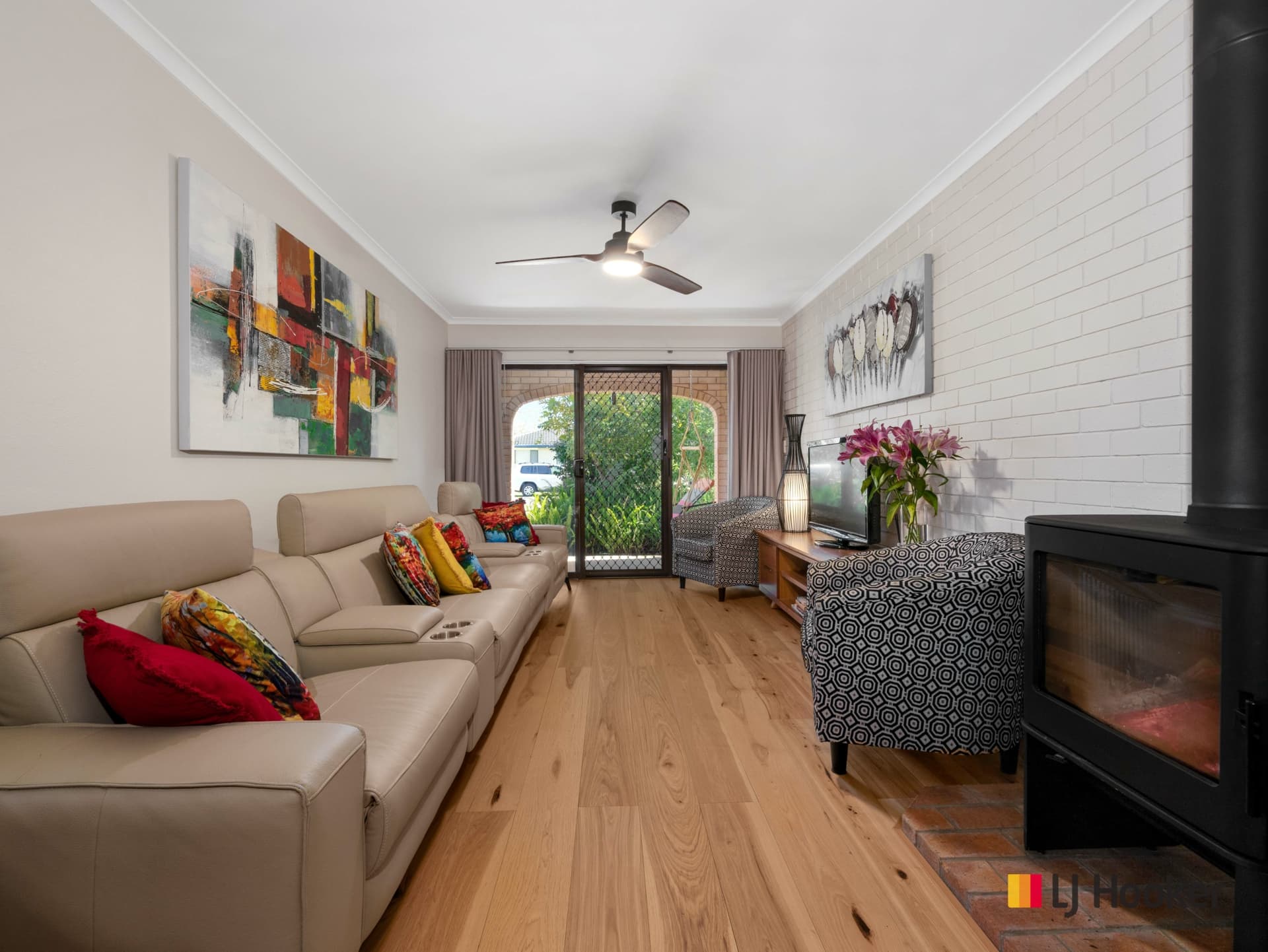 22 Foam Street, Surfside, Surfside - Thumbnail 2