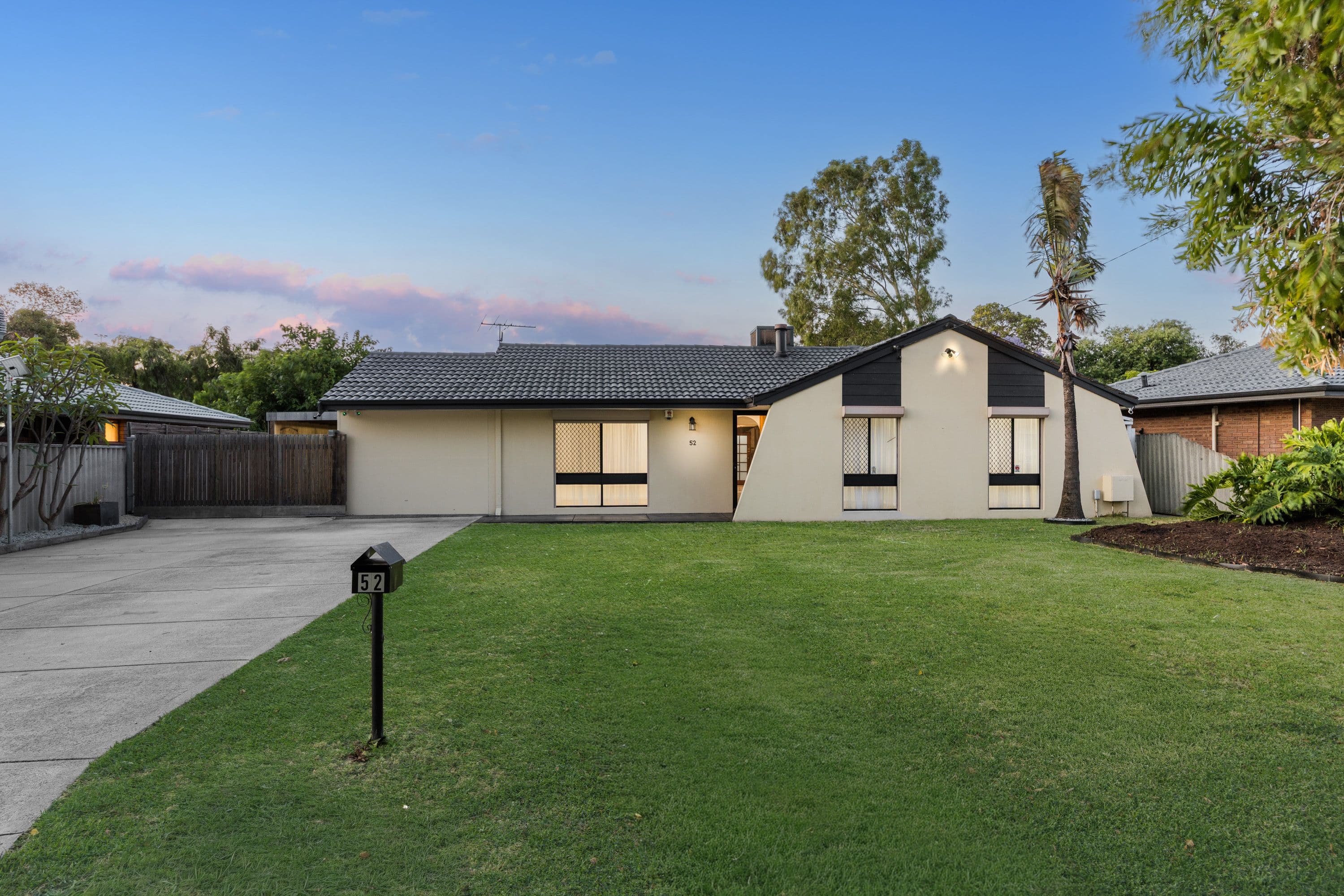 52 Tollington Park Road, Kelmscott WA 6111, Kelmscott - Image 1