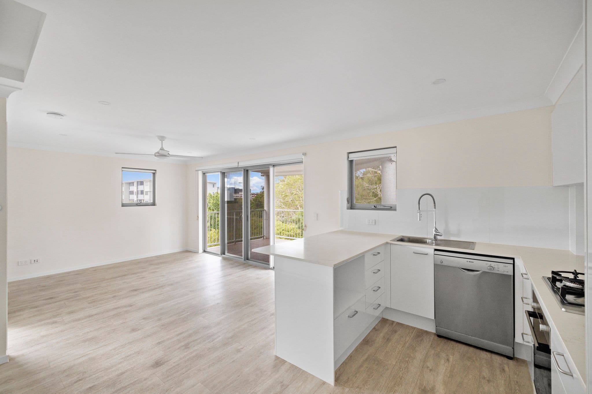 9 Gilbert Street, Maroochydore QLD 4558, Maroochydore - Thumbnail 2