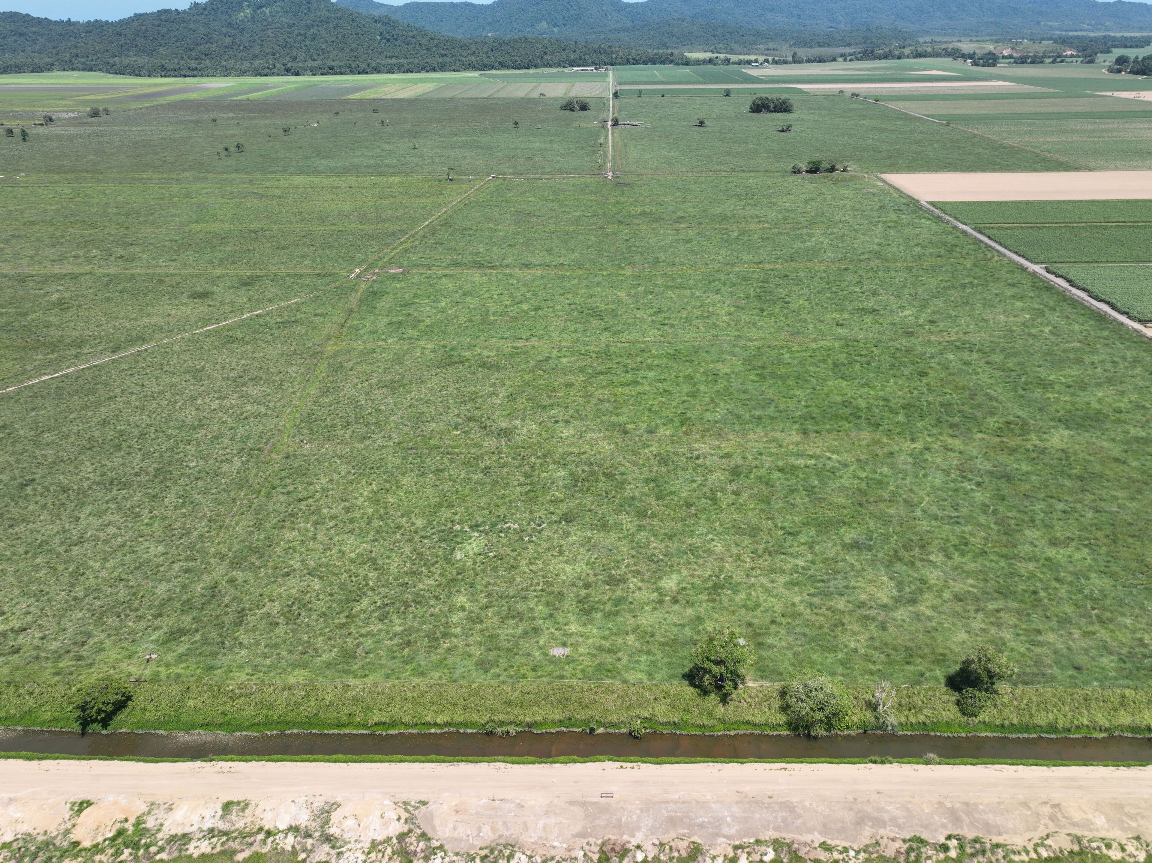 210 Booth Road, MIRRIWINNI QLD 4871, Mirriwinni - Thumbnail 5
