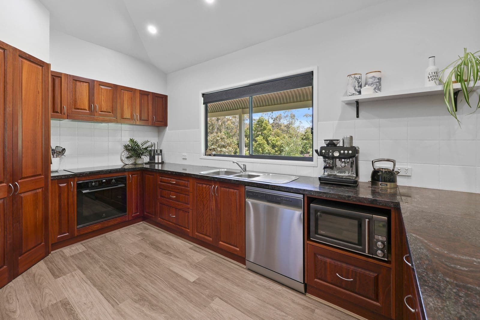 536 Melrose Road, Cooriemungle VIC 3268, Cooriemungle - Thumbnail 5