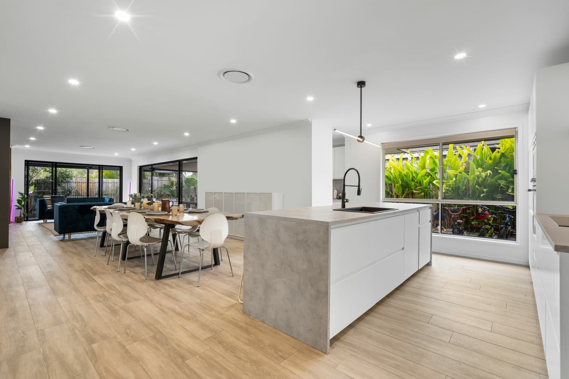 5 Lilyvale Crescent, Ormeau, Ormeau - Image 1