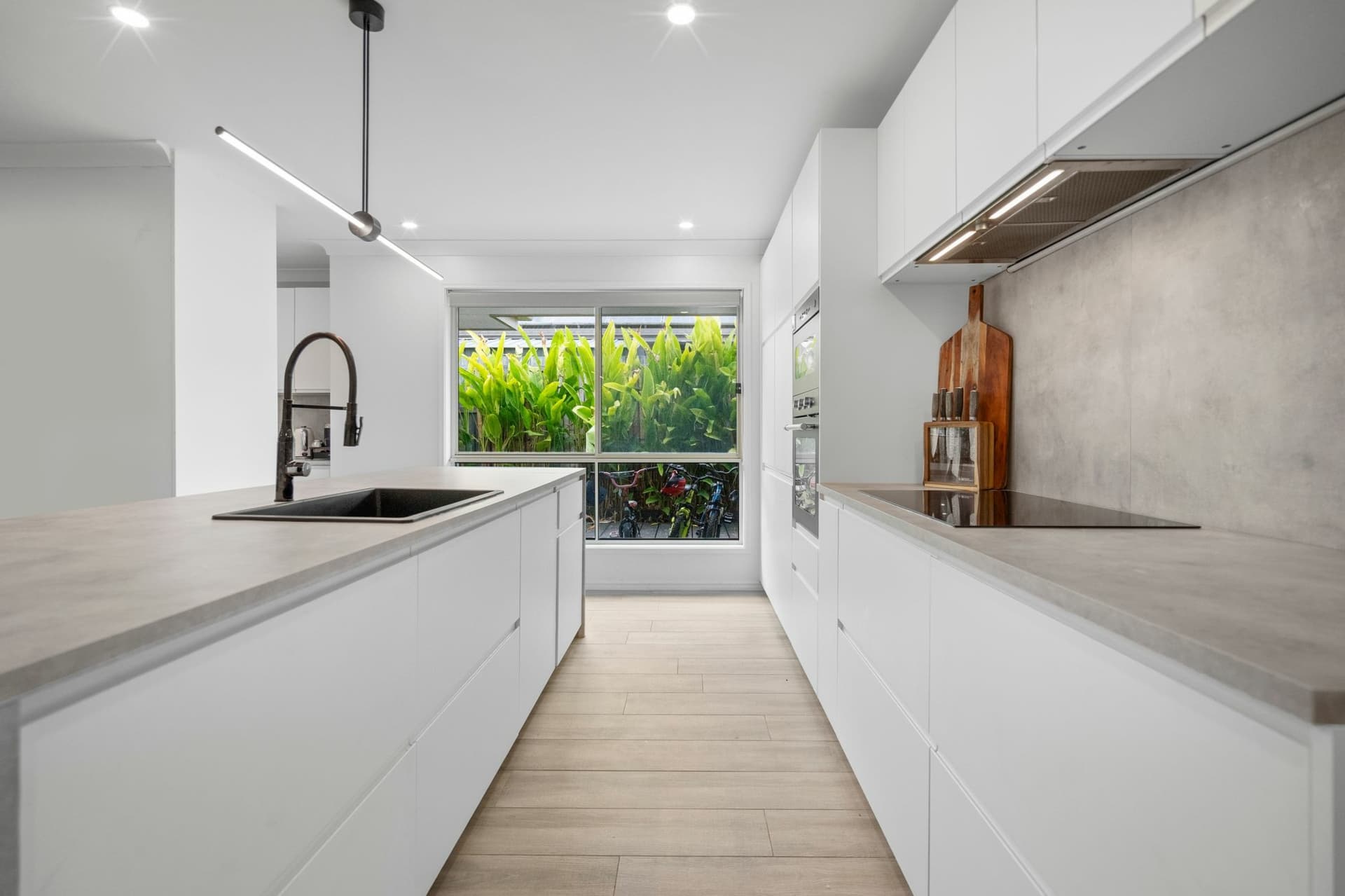 5 Lilyvale Crescent, Ormeau, Ormeau - Thumbnail 4