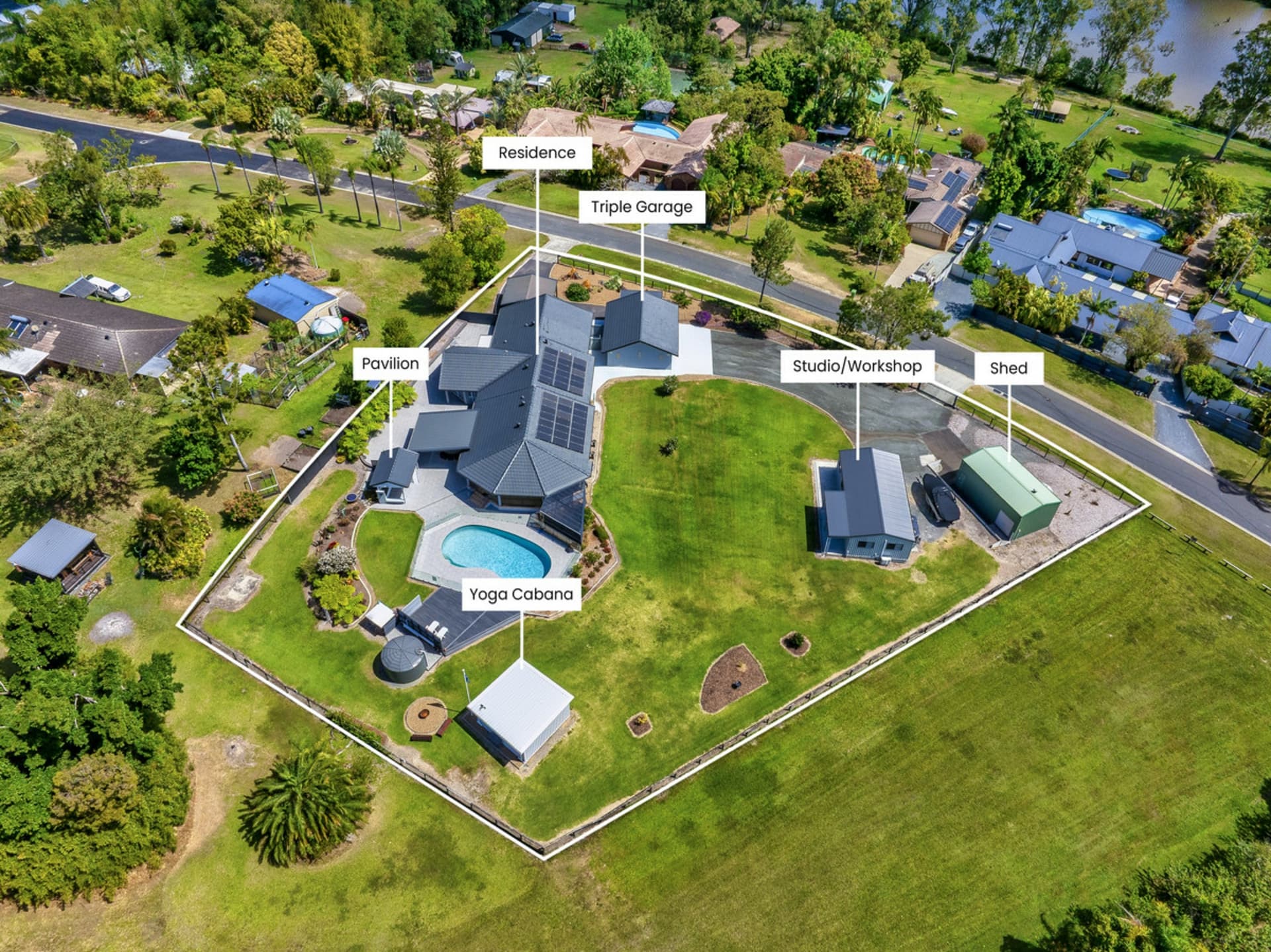 12 Ruth Terrace, Oxenford, Oxenford - Thumbnail 2