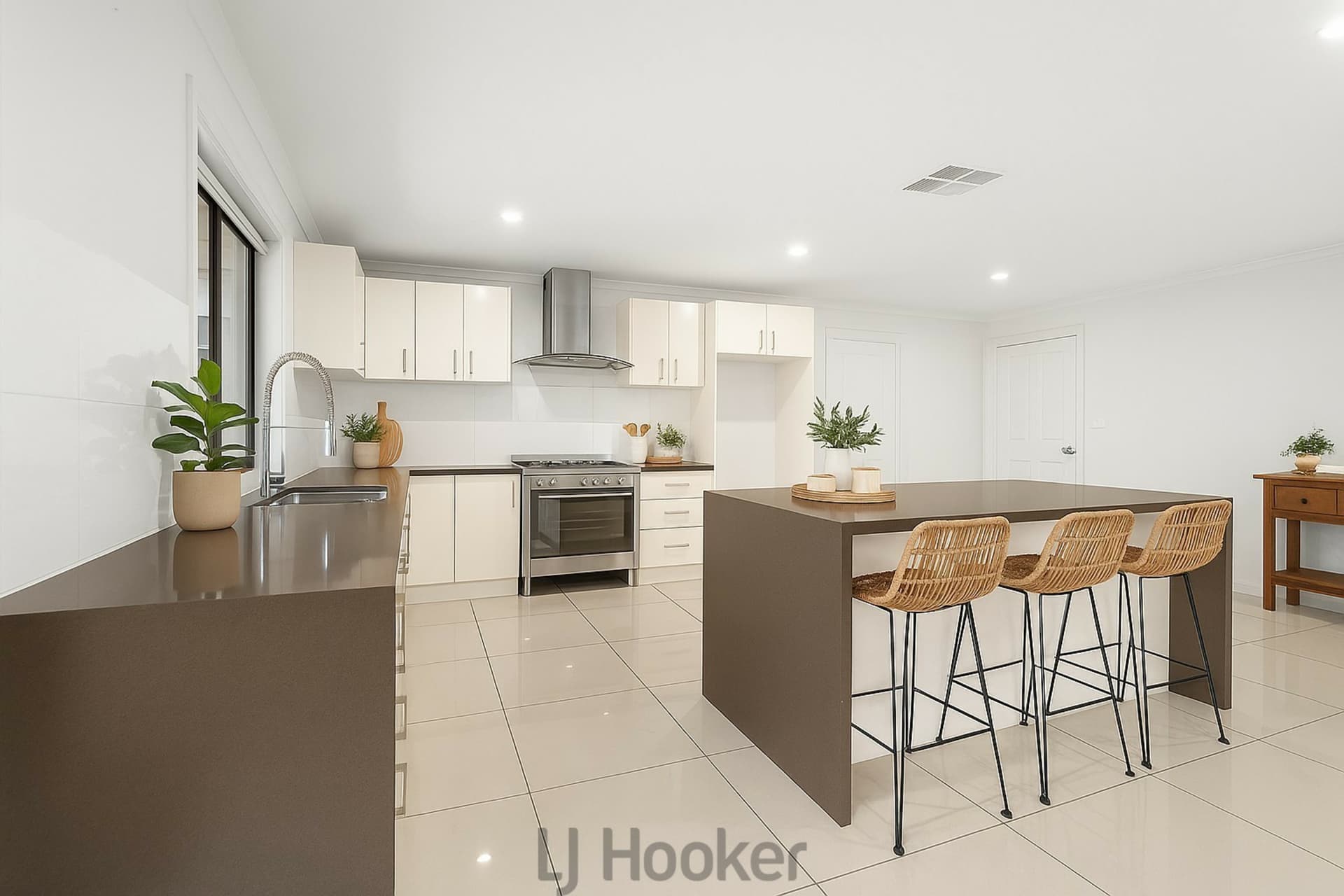 85 Arcadia Street, Arcadia Vale, Arcadia Vale - Thumbnail 2