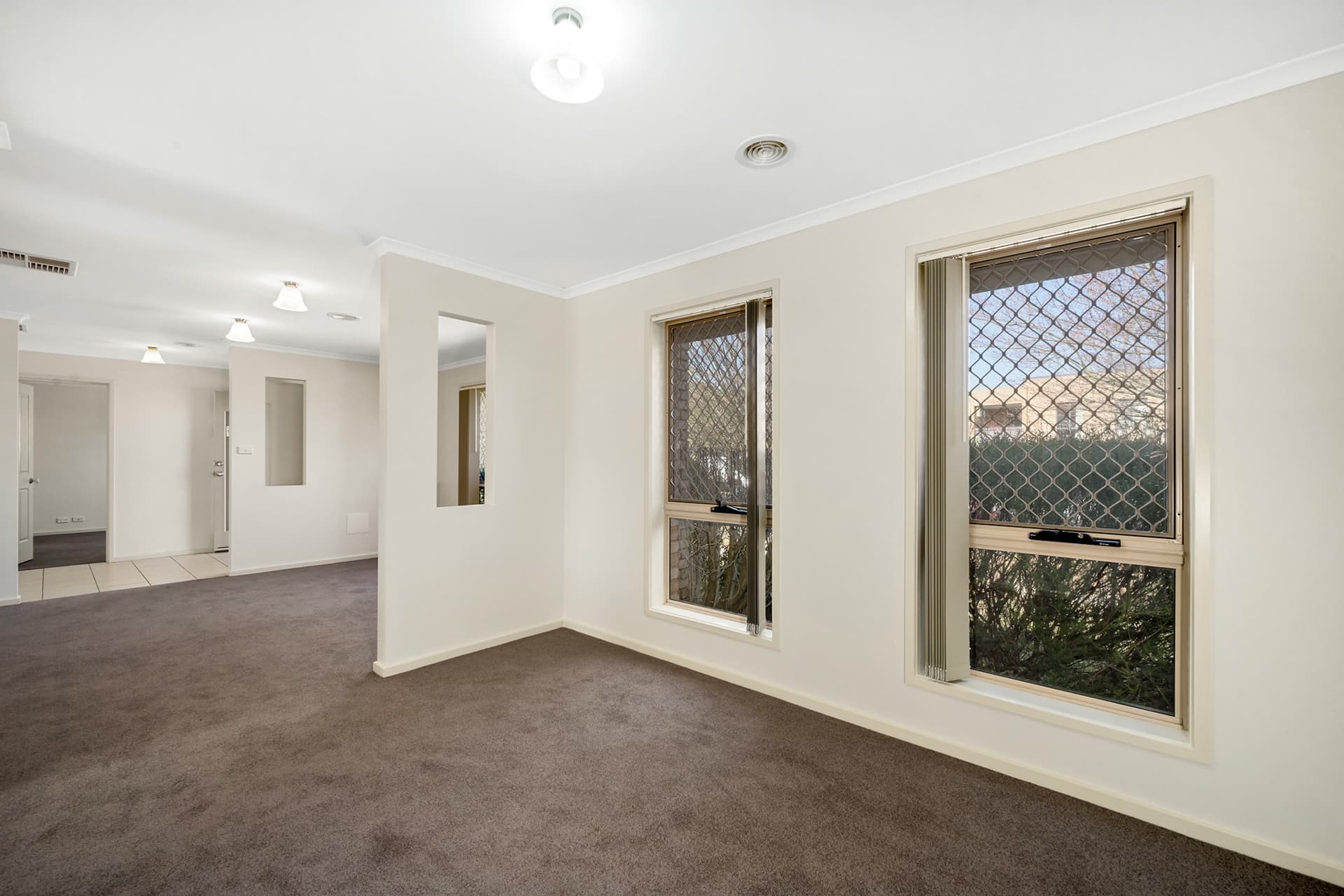 4 Waghorn Street, Gungahlin, Gungahlin - Thumbnail 3