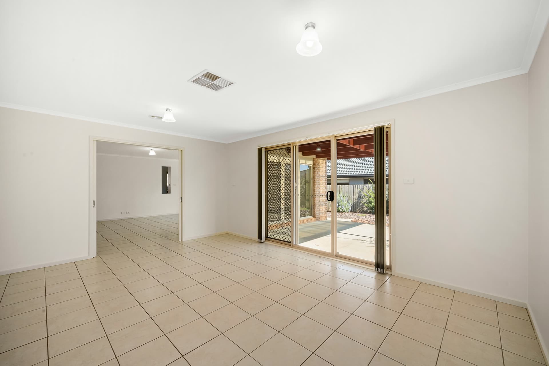 4 Waghorn Street, Gungahlin, Gungahlin - Thumbnail 8