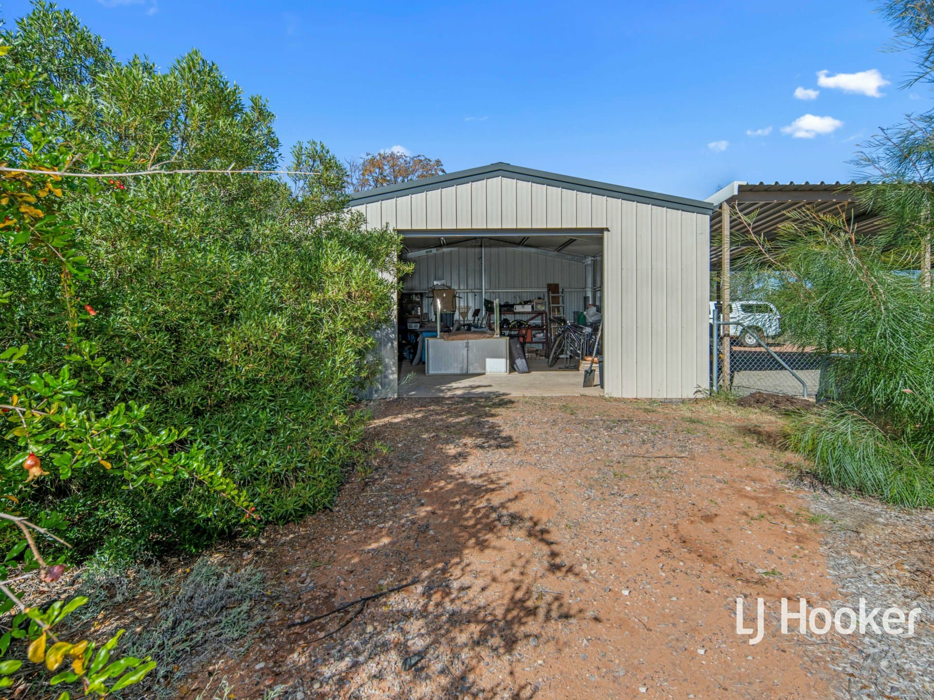 30 Chateau Road, Connellan, Connellan - Image 1