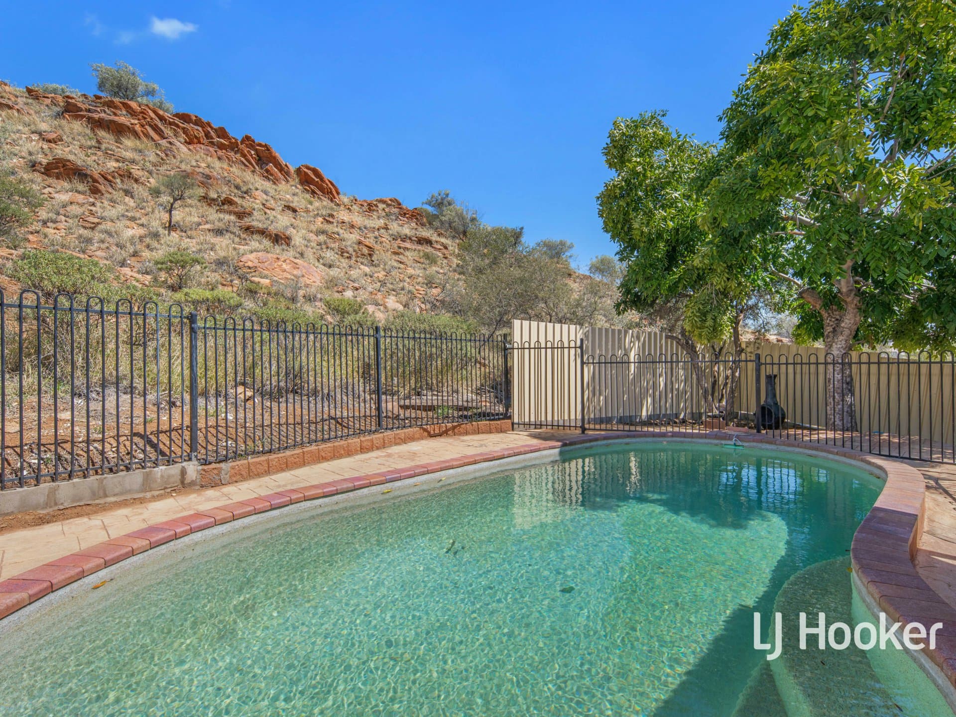 5 Range Crescent, Desert Springs, Desert Springs - Thumbnail 4