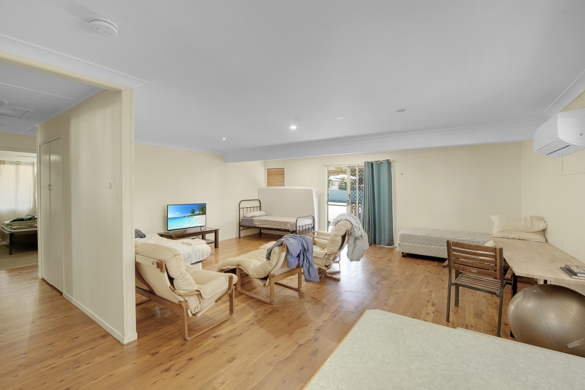 19A Belshore Street, Moranbah, Moranbah - Thumbnail 3