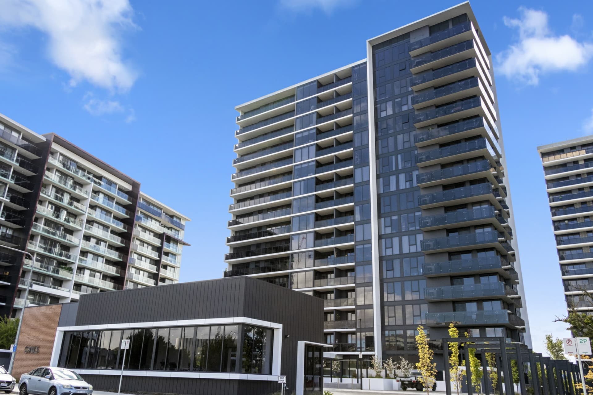 97/9 Irving Street, Phillip, Phillip - Thumbnail 2