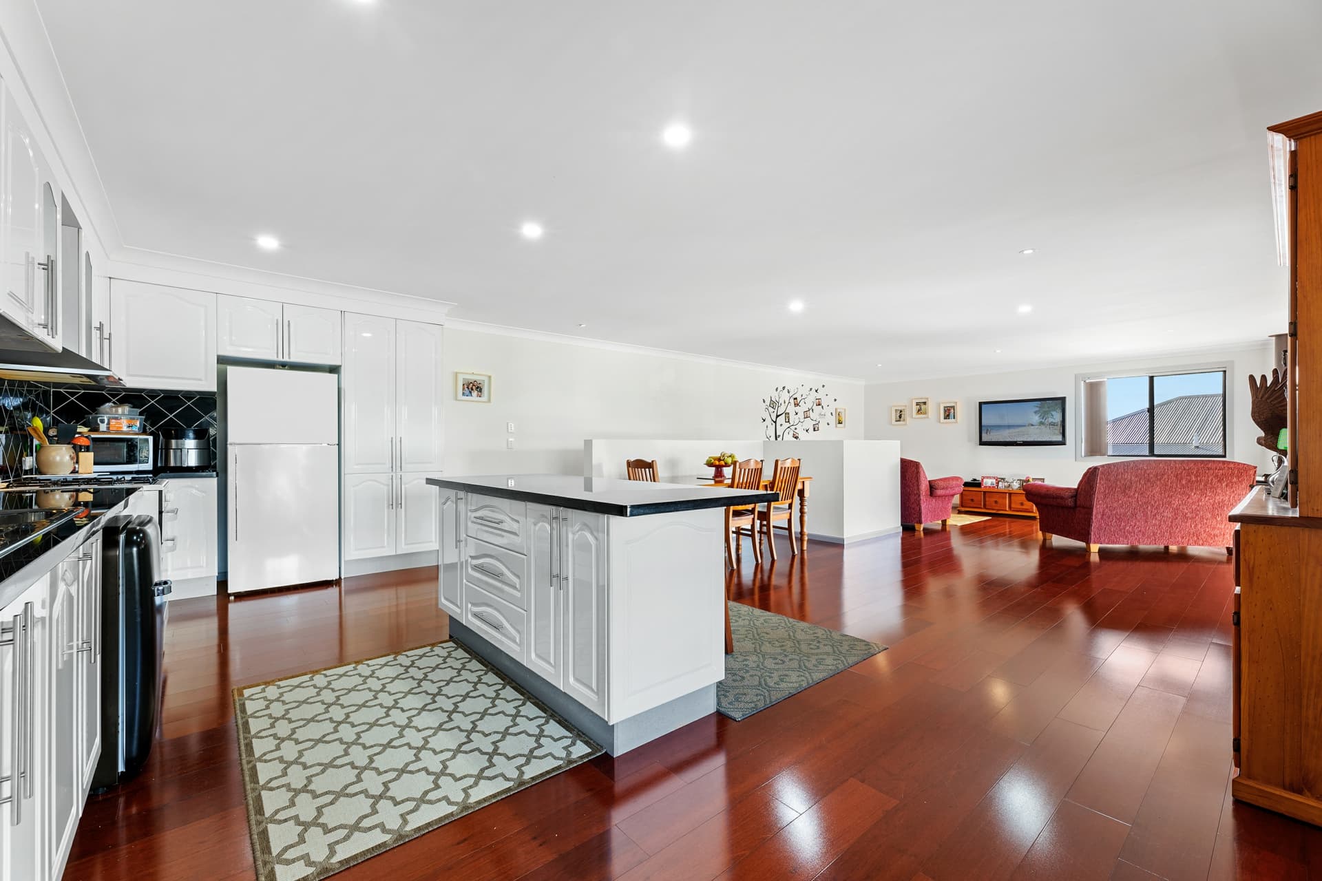 34 Anderson Avenue, Tuross Head, Tuross Head - Thumbnail 2