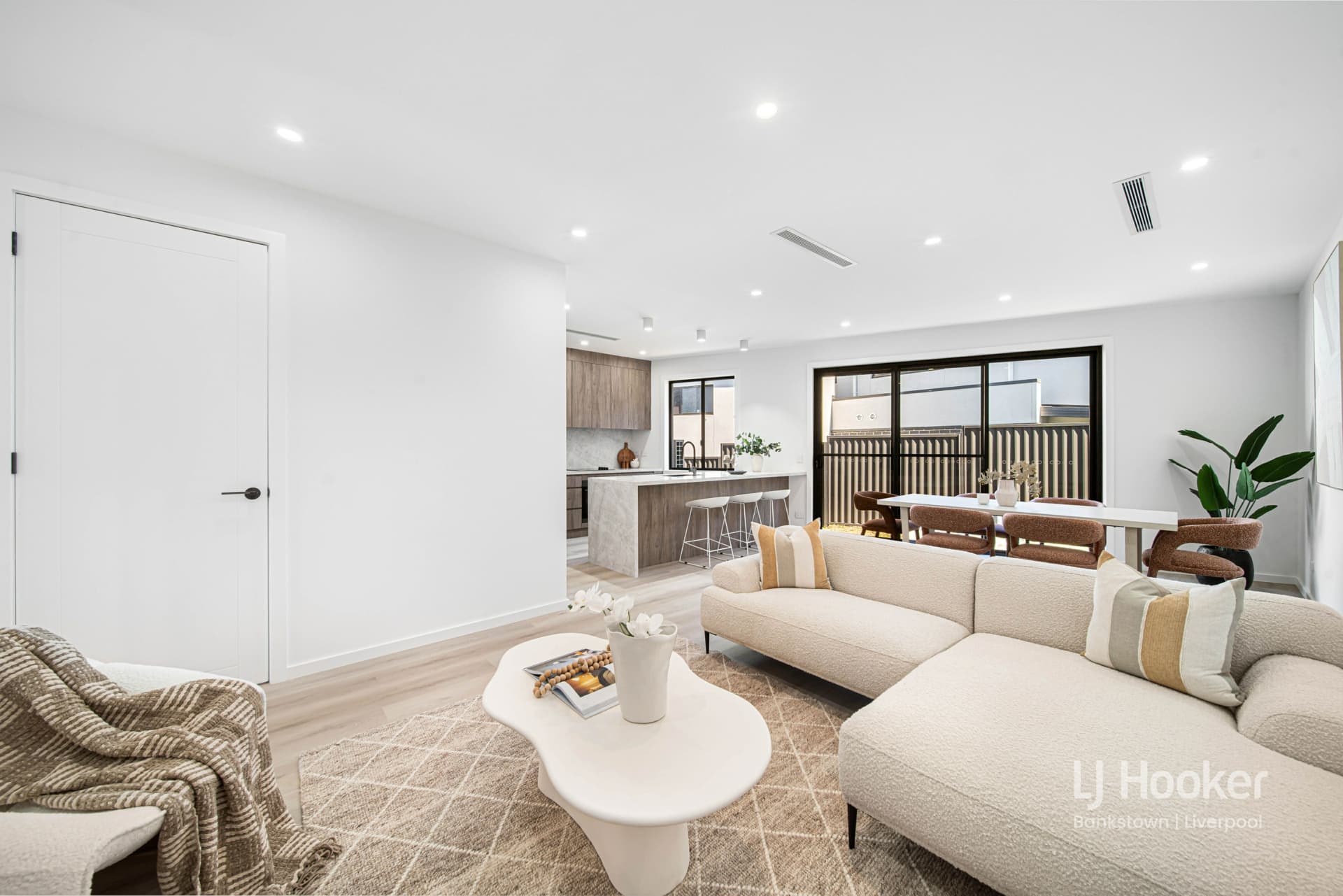 30B Jack O'Sullivan Road, Moorebank, Moorebank - Thumbnail 4